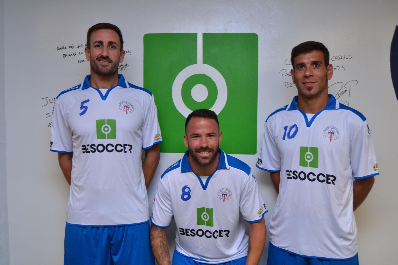 Nacho Aranda, Apoño y Durán, en las instalaciones de Besoccer.