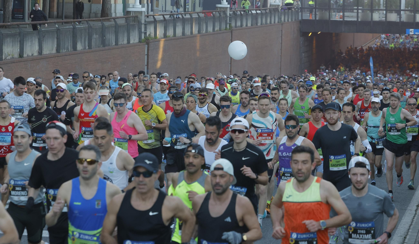 Búscate en el Zurich Maratón de Sevilla 2025