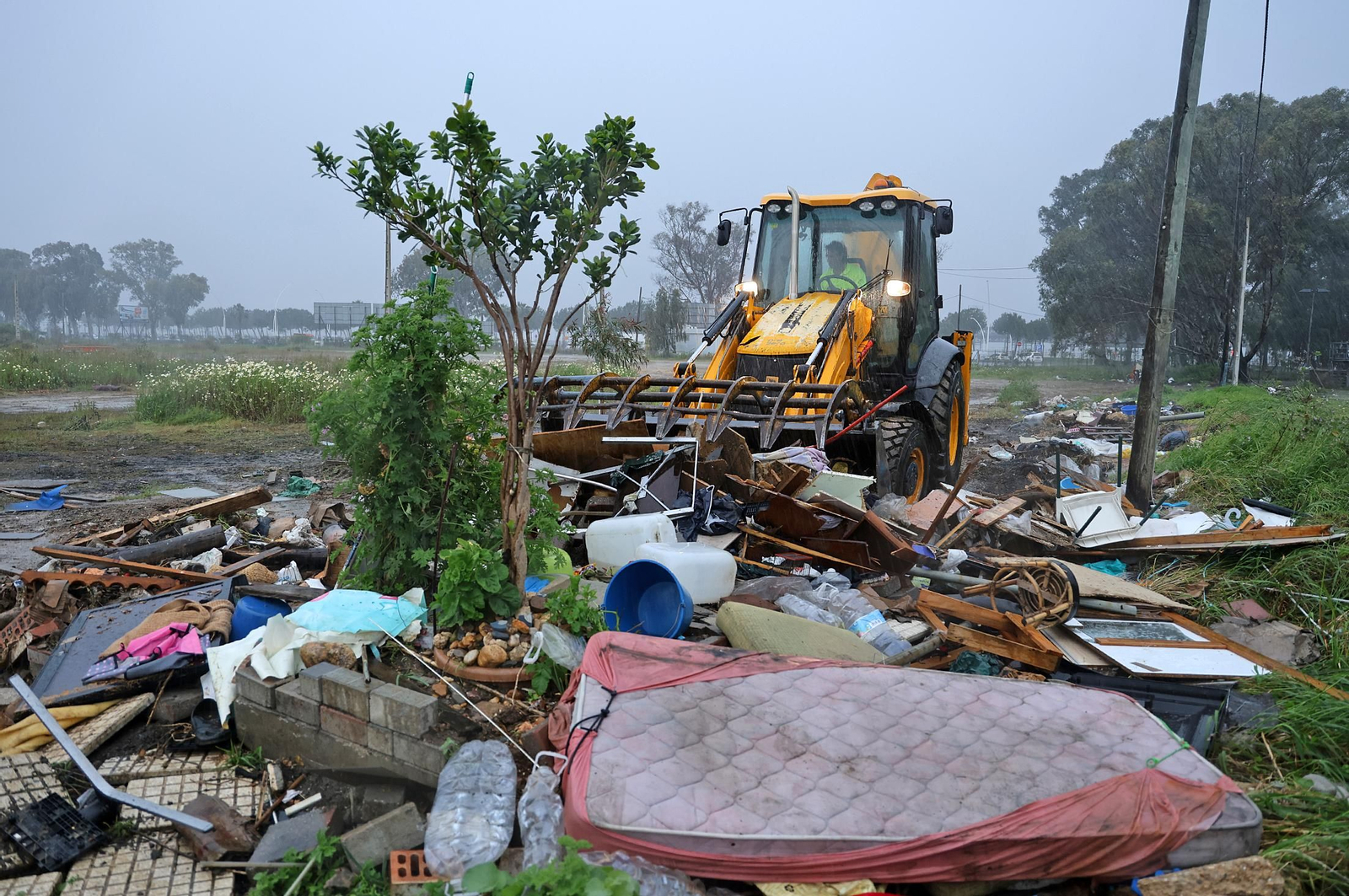 Imágenes del viernes 4 de abril en Huelva
