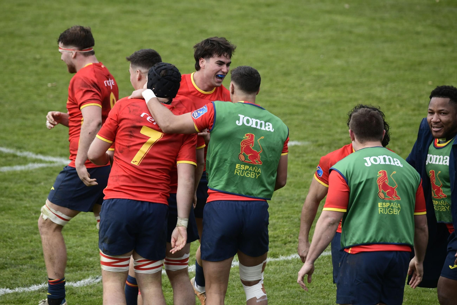 España, con el malagueño Alberto Carmona, acaricia regresar a un Mundial de rugby