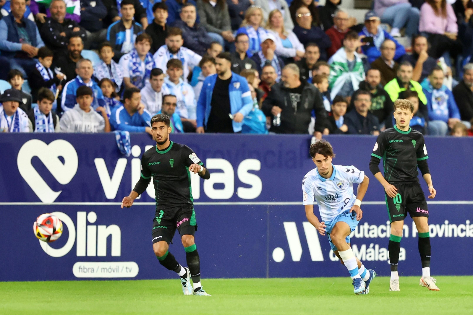Las mejores fotos del ambiente en el Málaga CF - Córdoba en La Rosaleda Las mejores fotos del ambiente en el Málaga CF - Córdoba en La Rosaleda