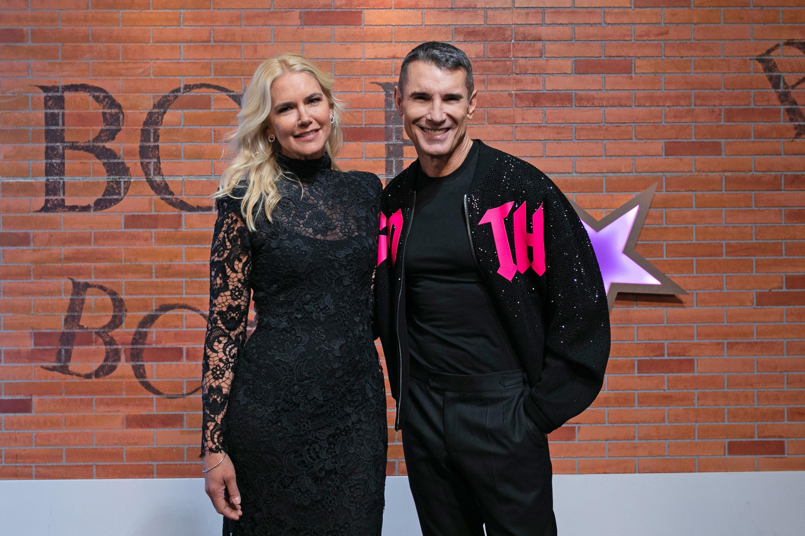 Los presentadores de 'Bailando con las estrellas', Valeria Mazza y Jesús Vázquez