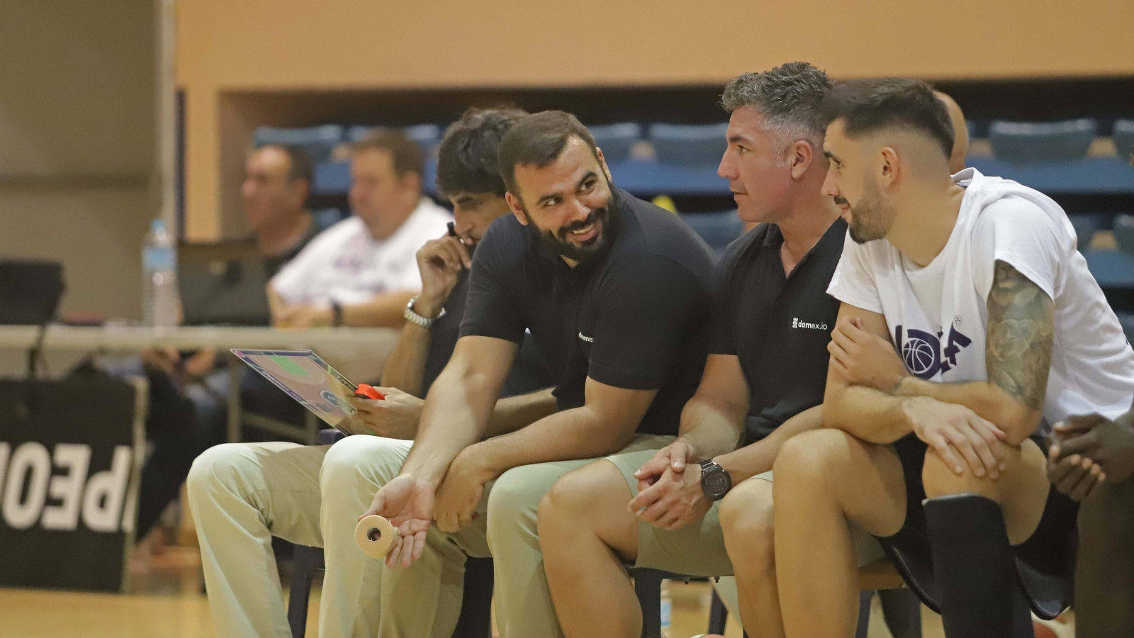 Las mejores fotos de la VI Copa Diputación de baloncesto en Algeciras