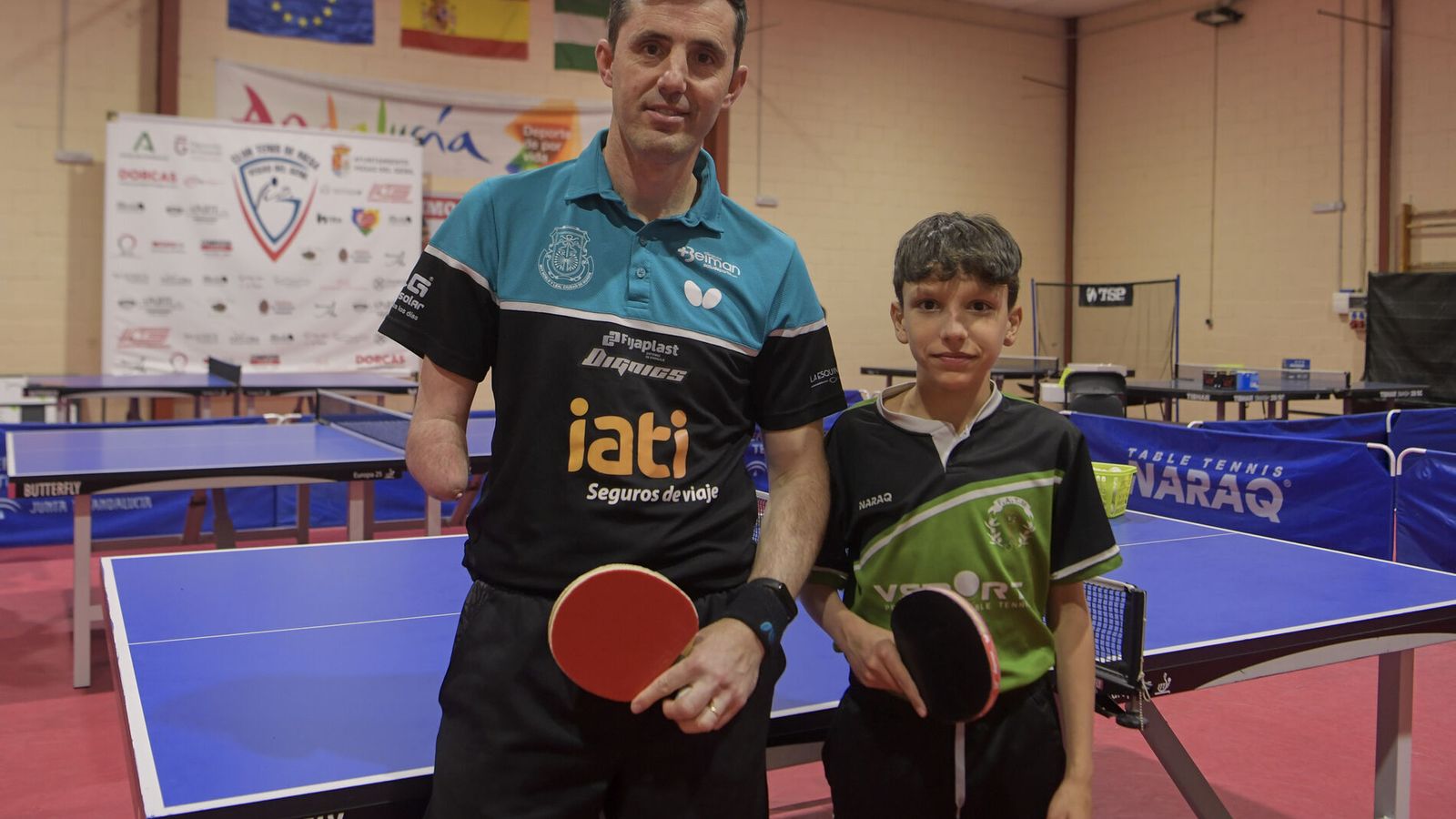 Ruiz con un joven compañero del CTM Vegas del Genil