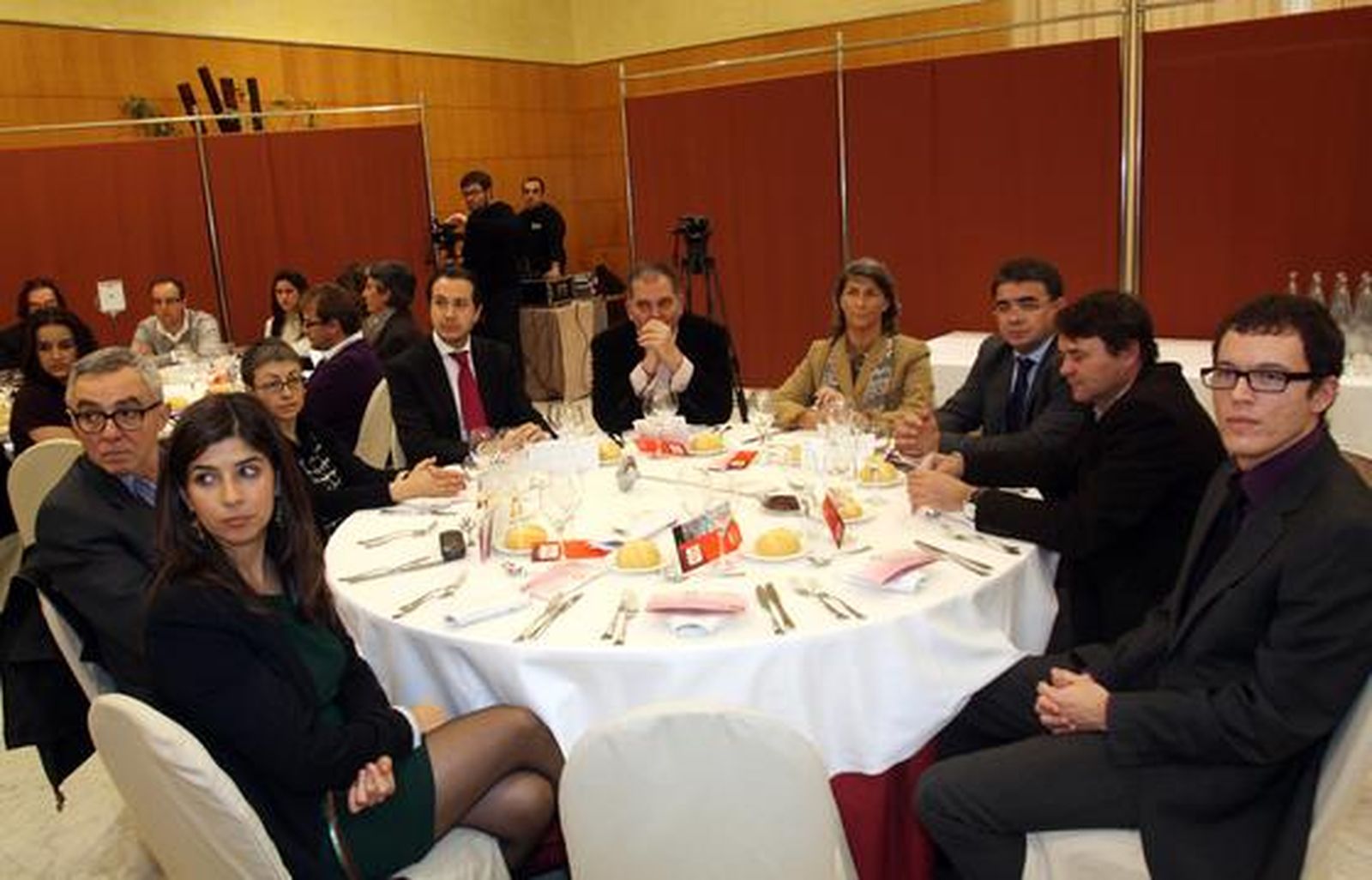 Marta González; José Lebrero, Pilar Parcerisa; Javier García León; Ramón Triviño; Blanca Juste; Rafael Centeno; José Manuel Atencia y Javier Fernández.

Foto: S. Camacho· Migue Fernandez