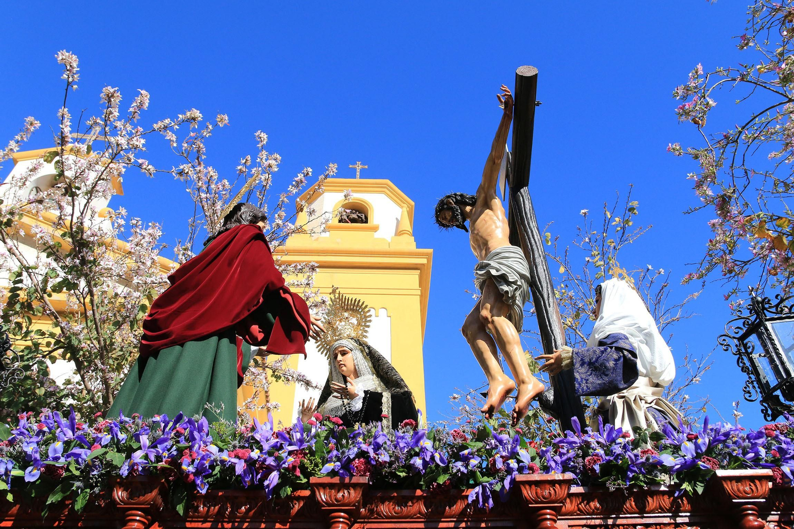 La procesión del Calvario, en imágenes