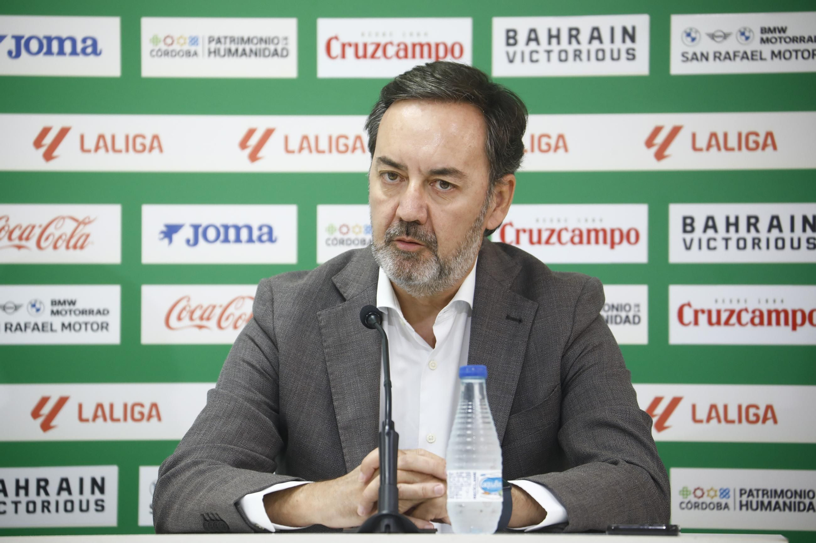 Las mejores fotos de la presentación de Adri Fuentes, Juan María Alcedo y Mariano Carmona como jugadores del Córdoba CF