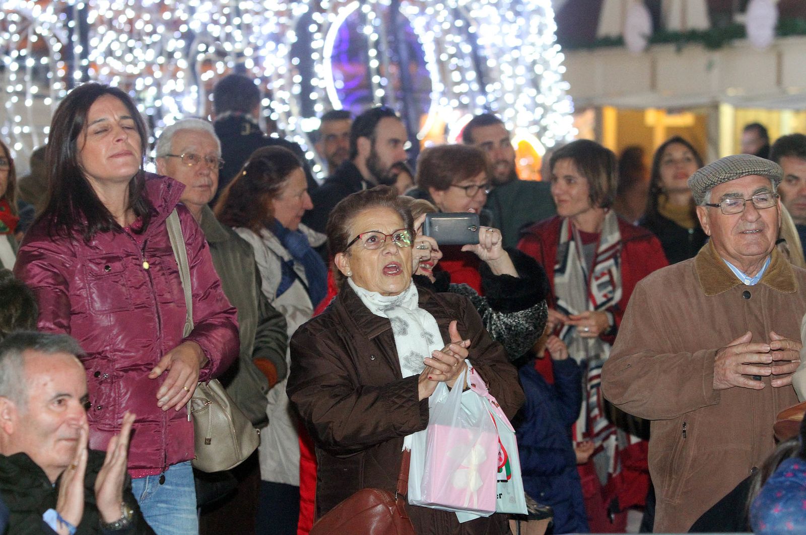 Imágenes del cuentacuento de la Navidad de Huelva Información.