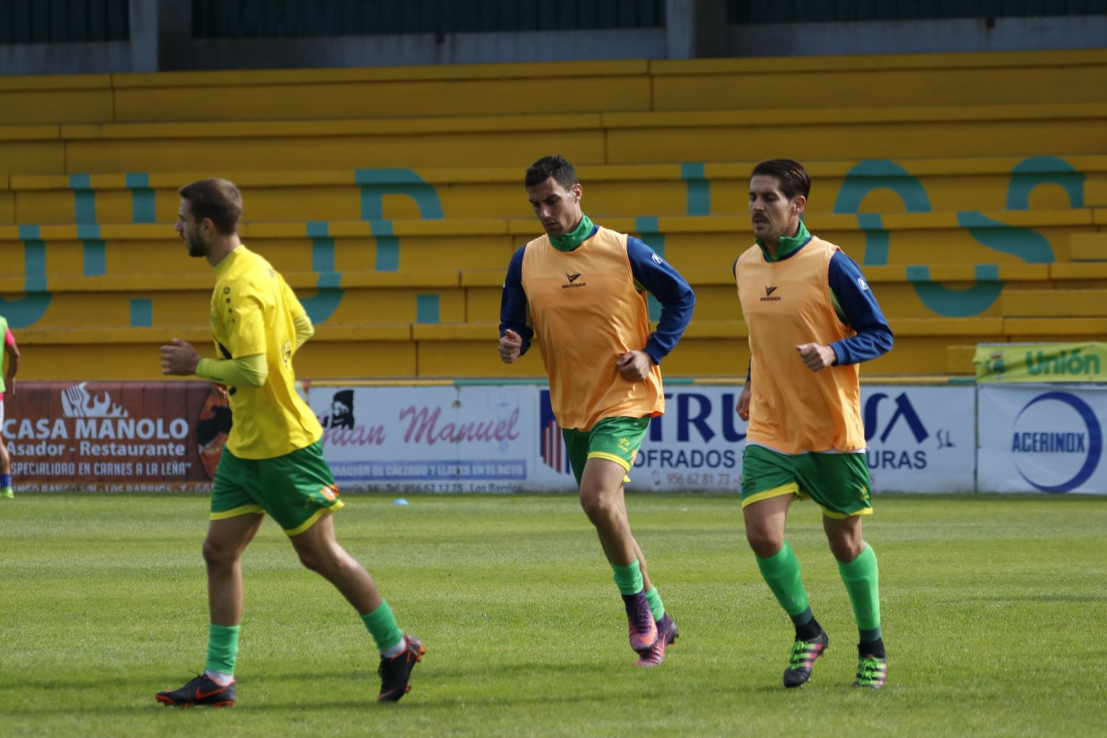 Guti, Bonaque y Manzano se ejercitan en un entrenamiento.