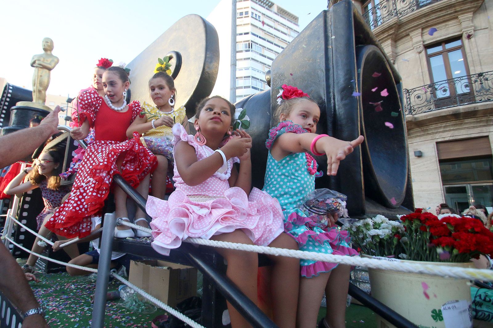 Fotogalería de la Batalla de Flores. Feria de Almería 2019