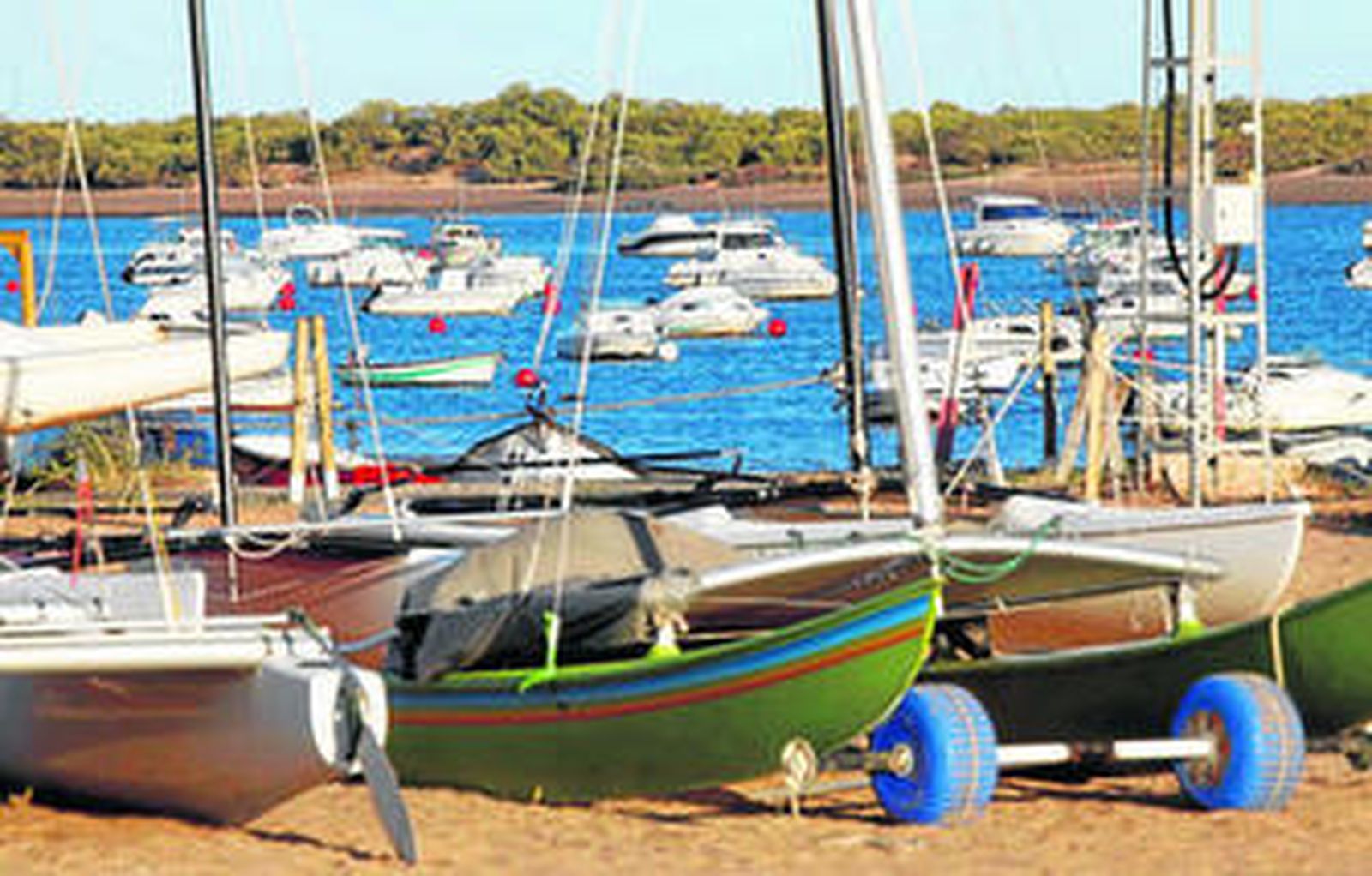Embarcaciones de recreo en el Club Marítimo Río Piedras.