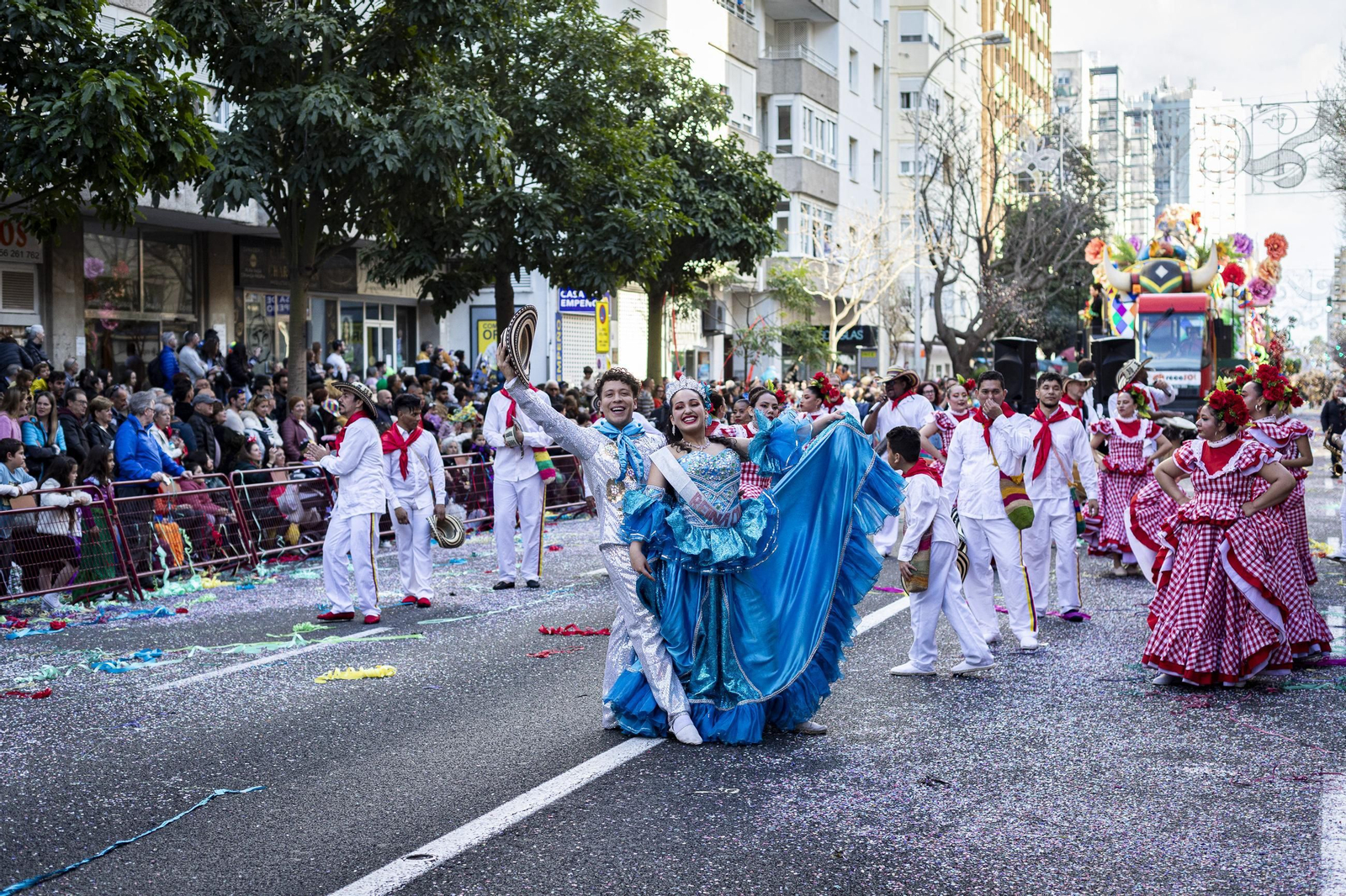 Búscate entre las mejores imágenes de la Cabalgata Magna