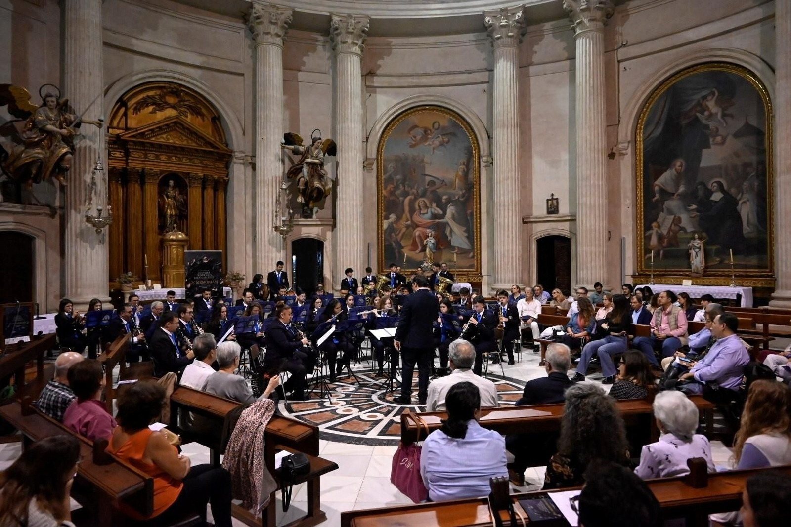 El concierto de la banda de la Estrella de Córdoba dentro de las Jornadas de Cultura Funeraria en Andalucía, en imágenes El concierto de la banda de la Estrella de Córdoba dentro de las Jornadas de Cultura Funeraria en Andalucía, en imágenes