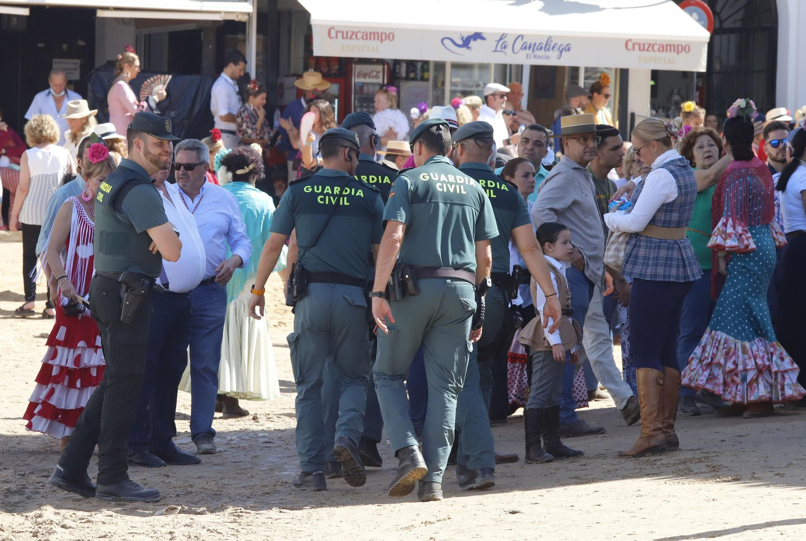 Ambiente en la aldea del Rocío en la jornada del sábado