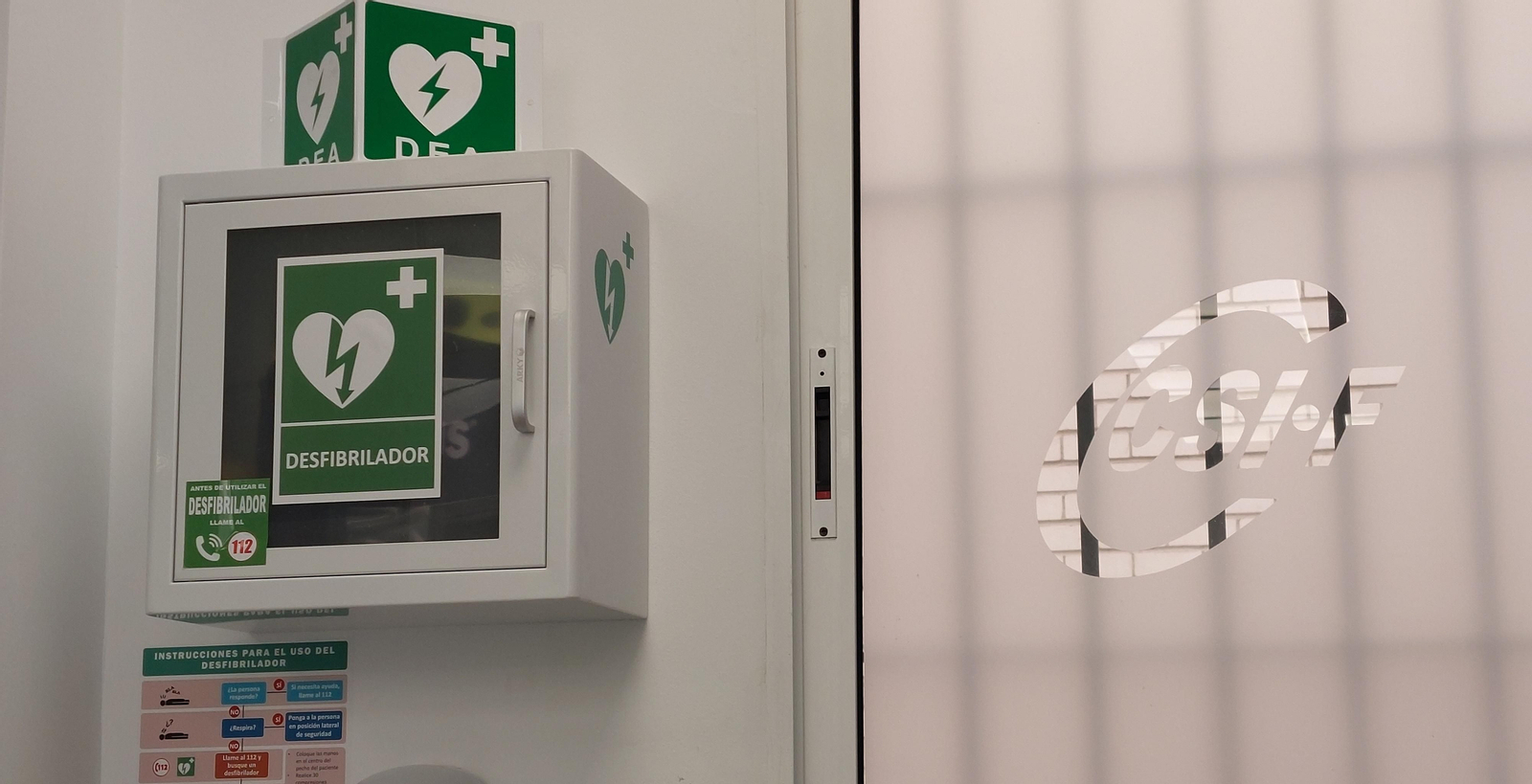 La sede de CSIF en Granada se convierte en un espacio cardioprotegido