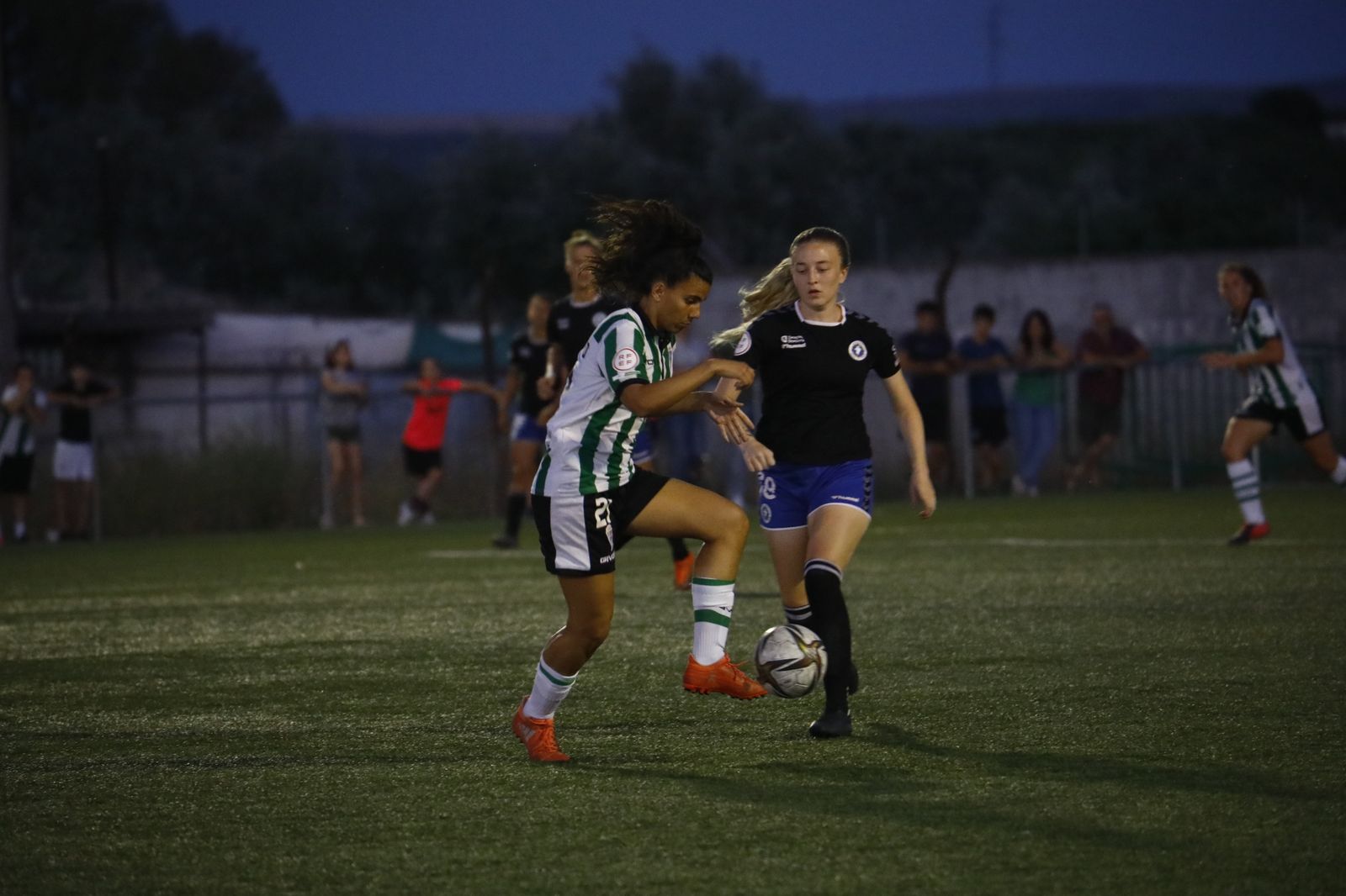 El Córdoba Femenino logra la permanencia tras ganar al Zaragoza CFF, en imágenes