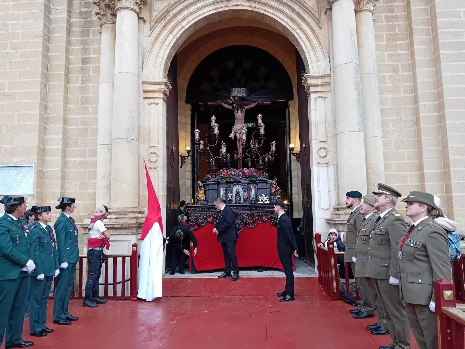 Las imágenes del Lunes Santo en Chiclana 2024: El Perdón y Humildad y Paciencia