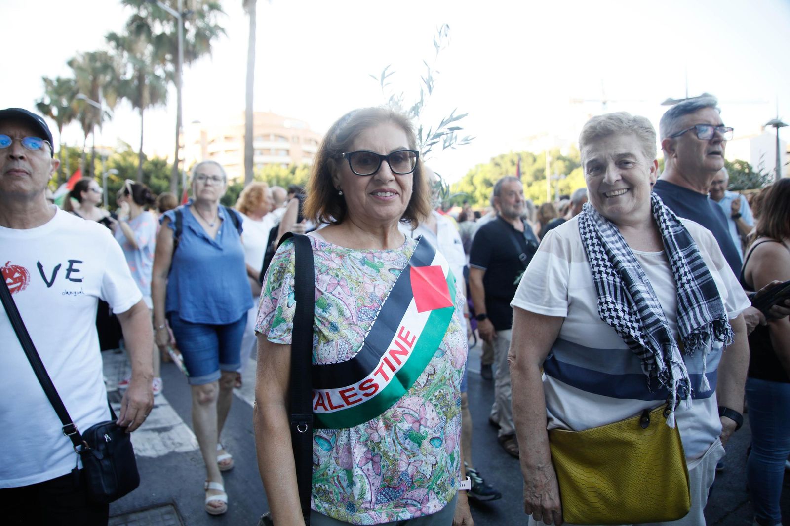 Imágenes de la manifestación en Almería por el genocidio en Palestina