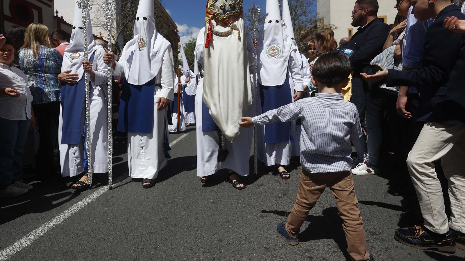 Imágenes de la salida de la hermandad de Los Negritos
