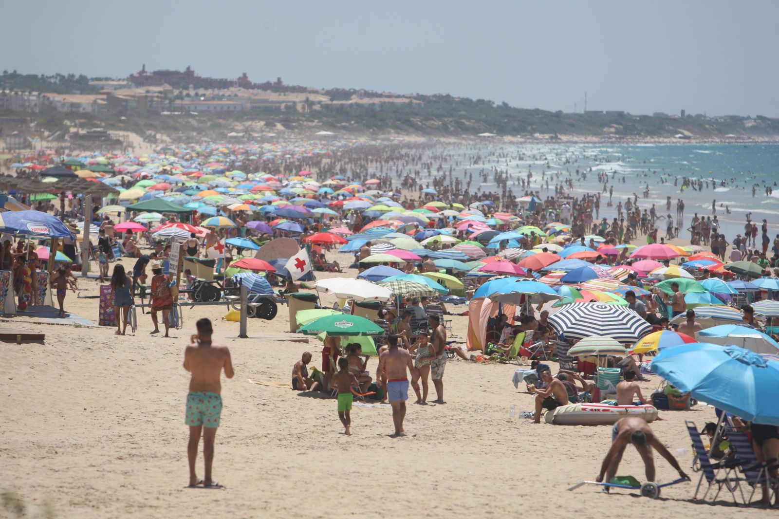 La Barrosa se sitúa cada año entre las mejores listas especializadas en turismo La playa de los rankings