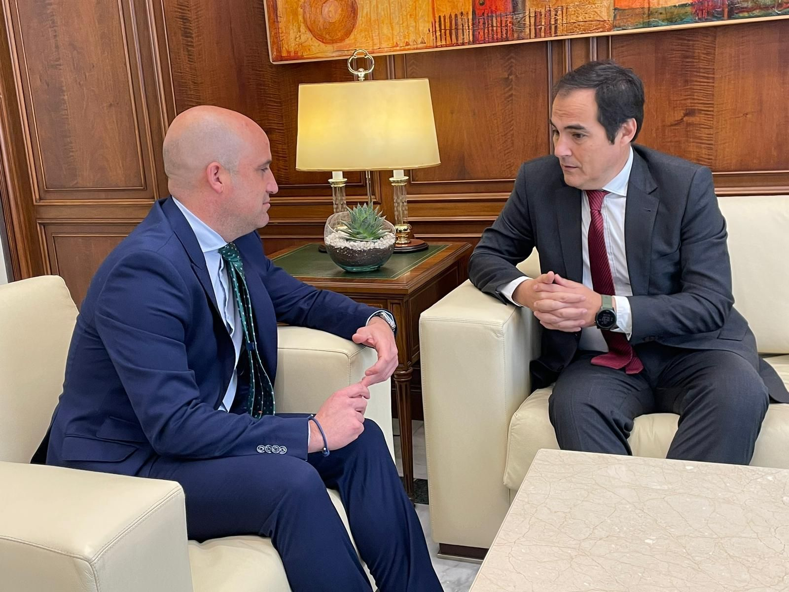 García Alcaina y José Antonio Nieto reunidos en la Diputación de Almería.