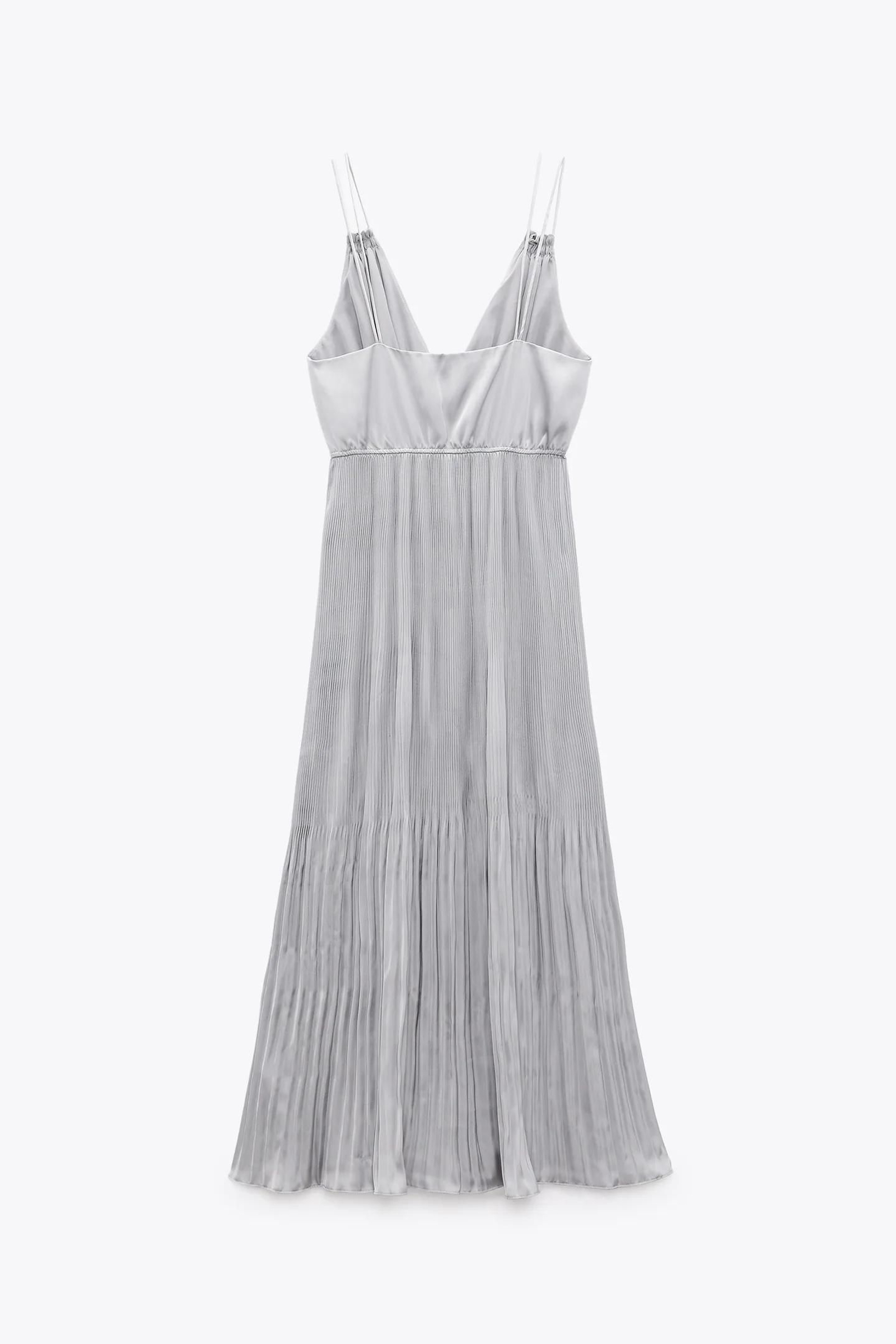 Vestido de invitada de Zara.