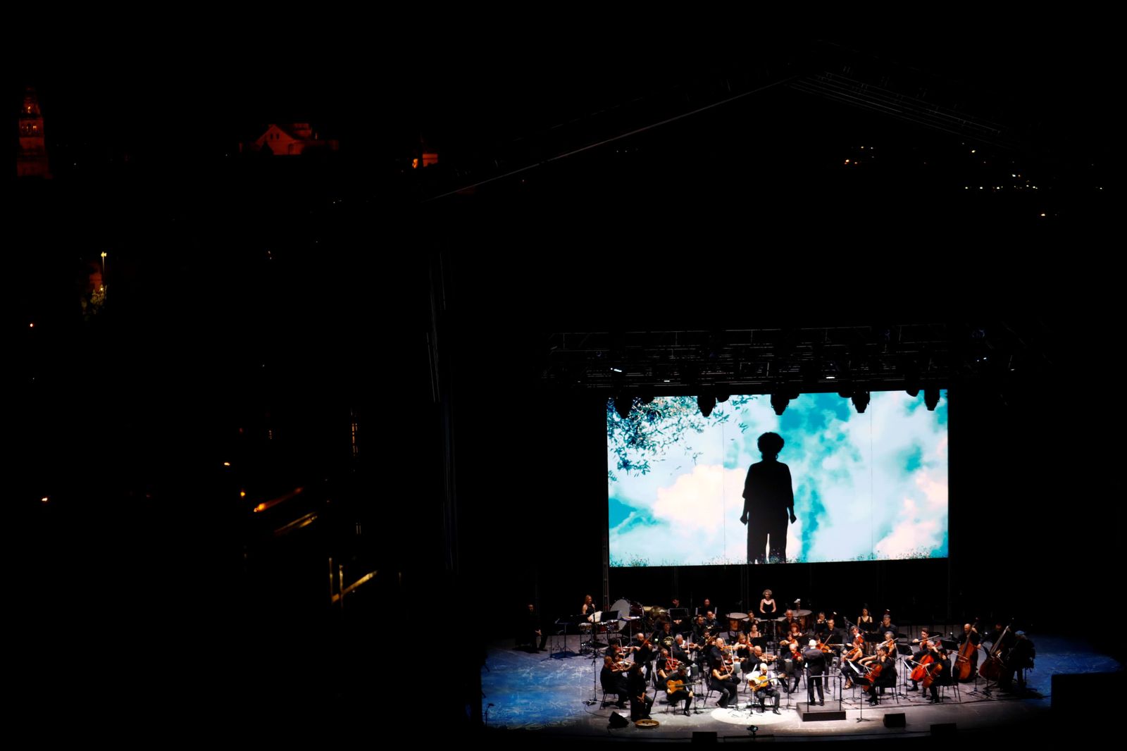 El Festival de la Guitarra de Córdoba abre con un homenaje a Manolo Sanlúcar, en imágenes