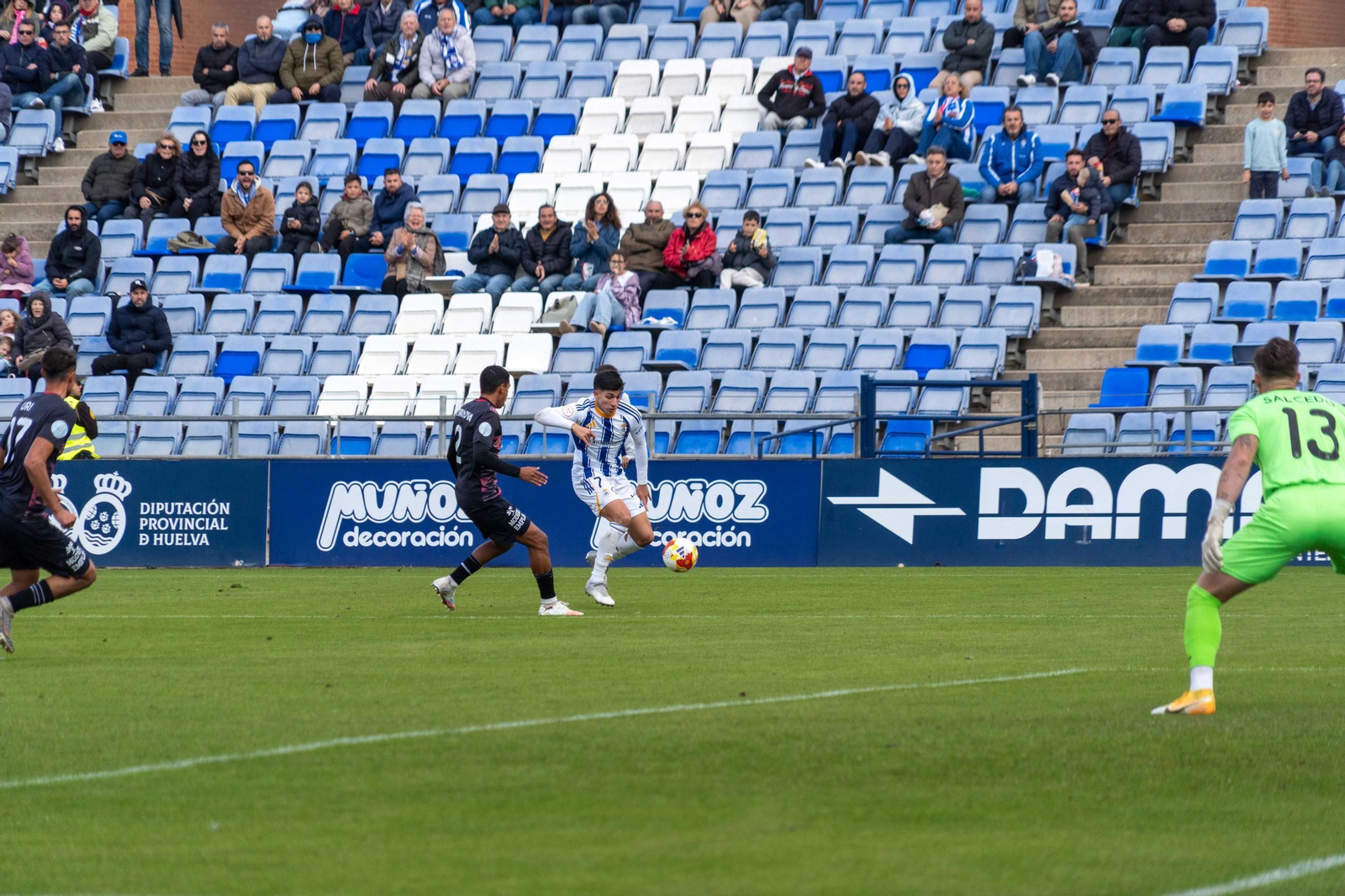 Las mejores imágenes del partido Recreativo de Huelva-Águilas