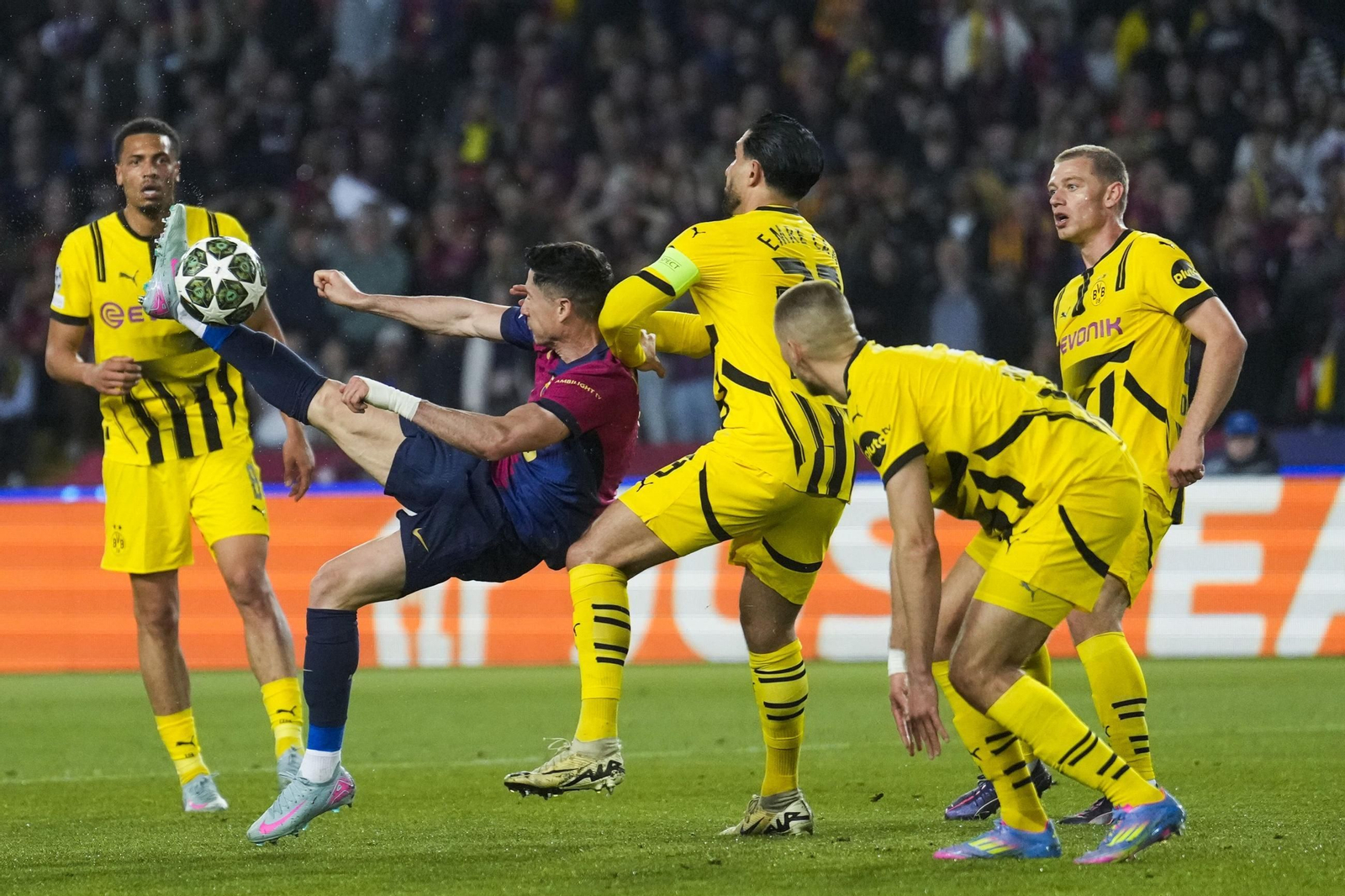 Las mejores fotos del Barcelona - Borussia Dortmund
