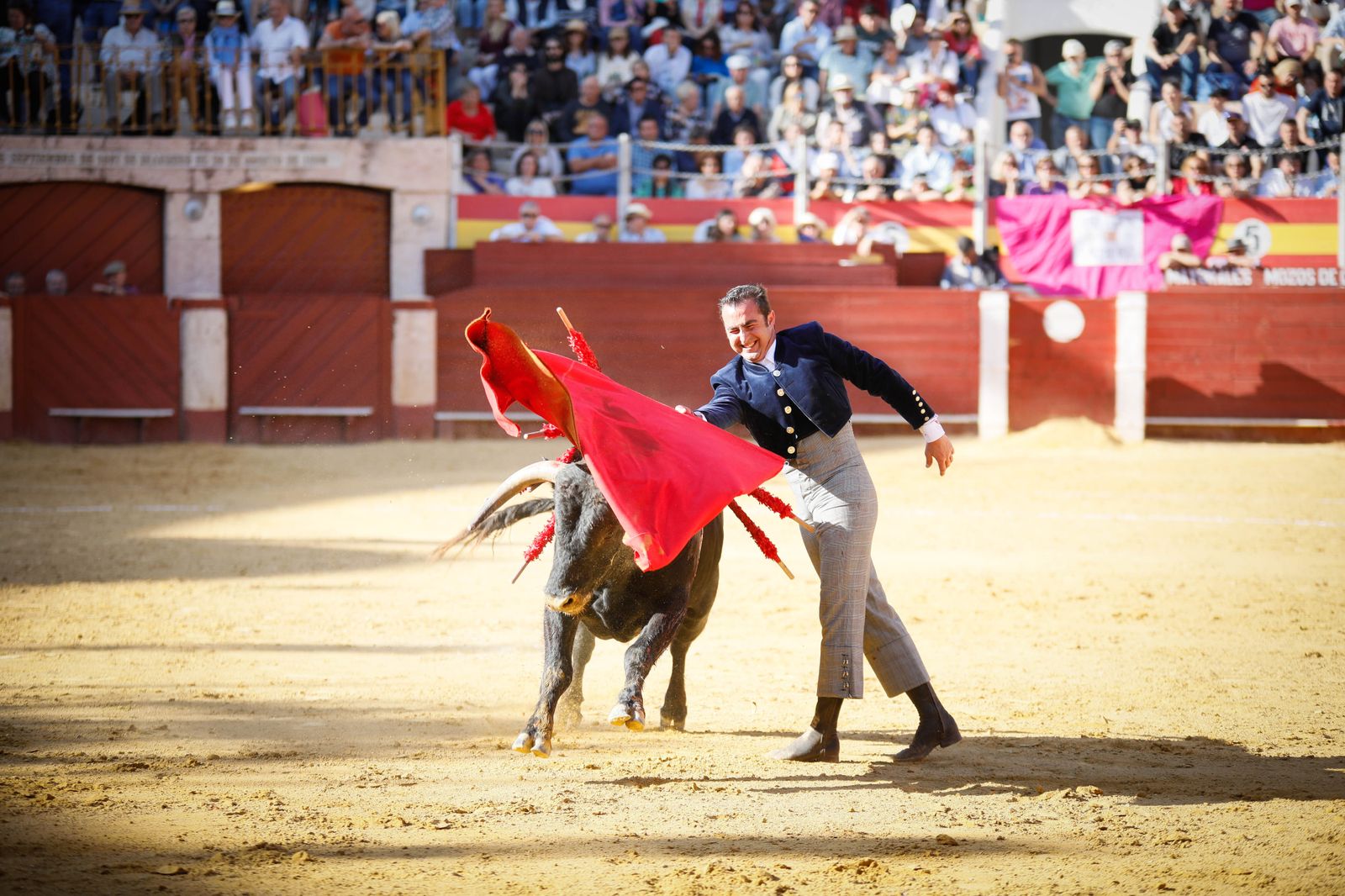 Imágenes del festival mixto lucha contra el cáncer