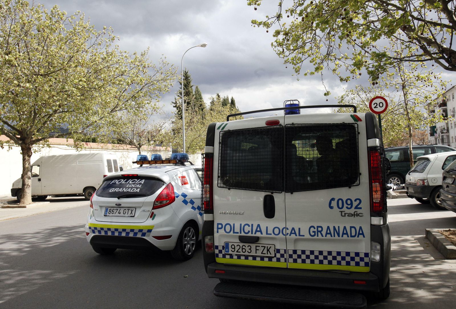 La Policía Local de Pinos Puente no ofrece servicio de madrugada