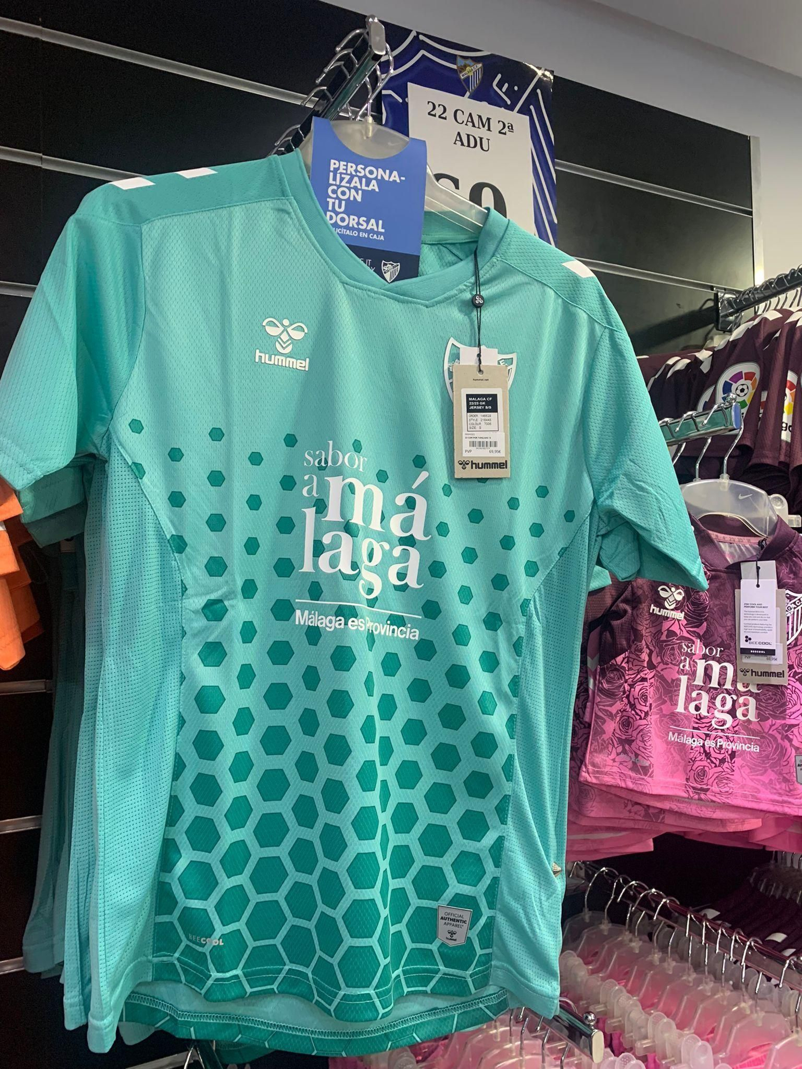 Los novedosos productos del Málaga CF en tiendas