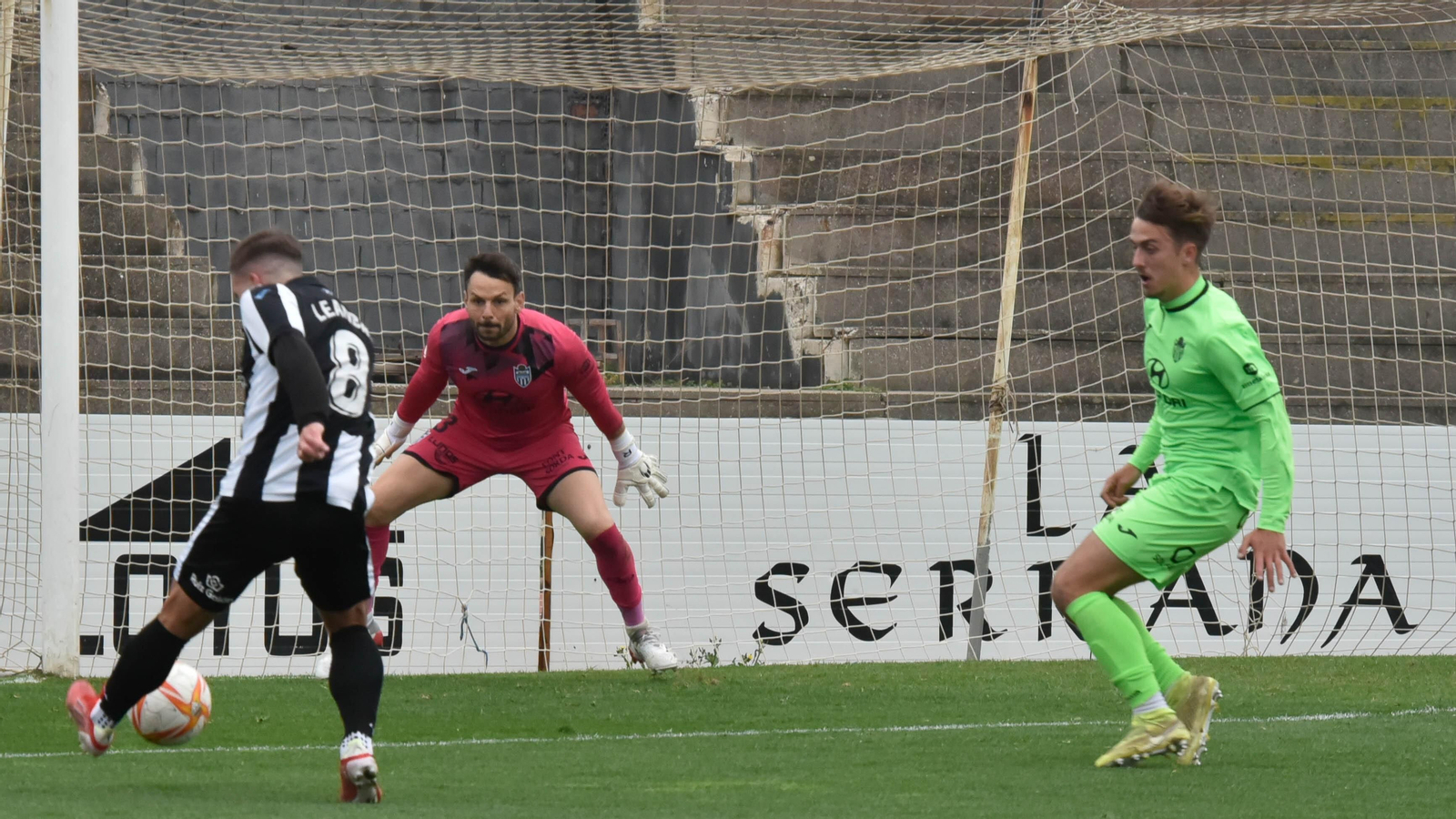 Las fotos de la victoria de la Balona sobre el Atlético Baleares (1-0)