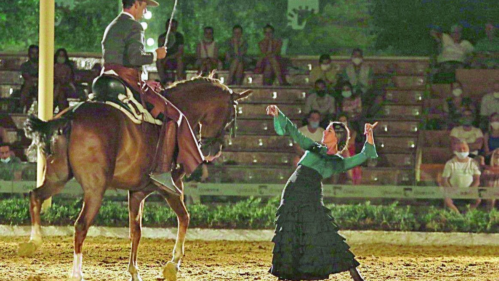 120-121 Caballerizas Reales