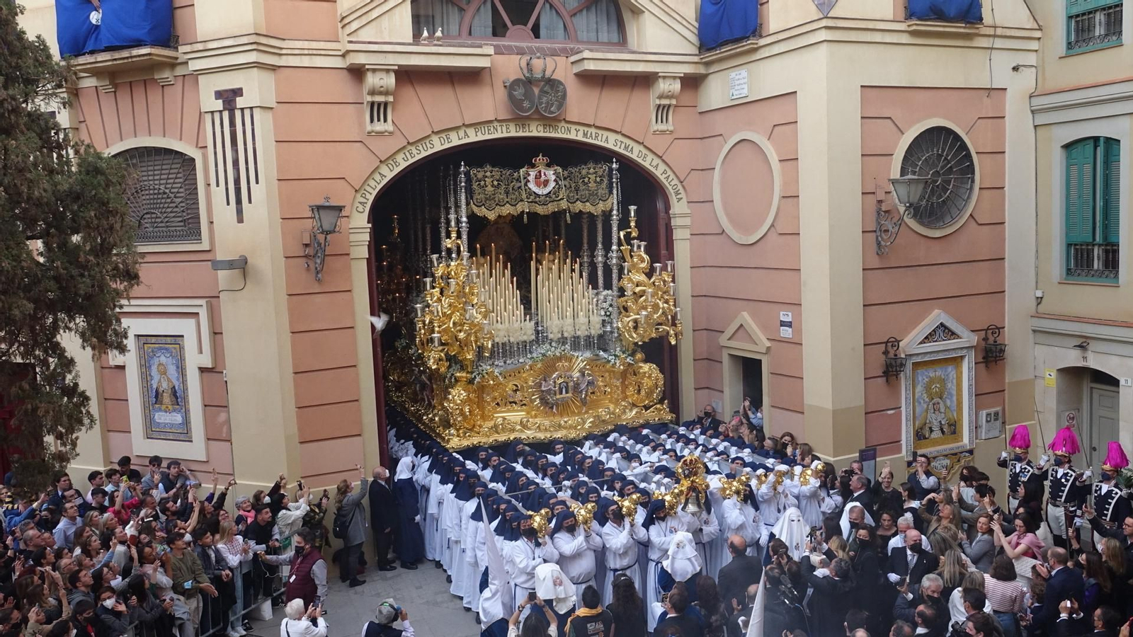 Las fotos de la Paloma, en el Miércoles Santo de Málaga