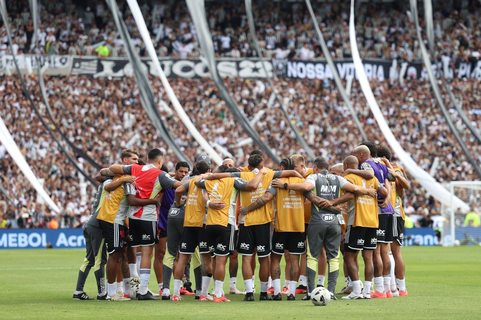 Las fotos de una final de la Libertadores histórica; Botafogo, campeón con 10, ante Atlético Mineiro