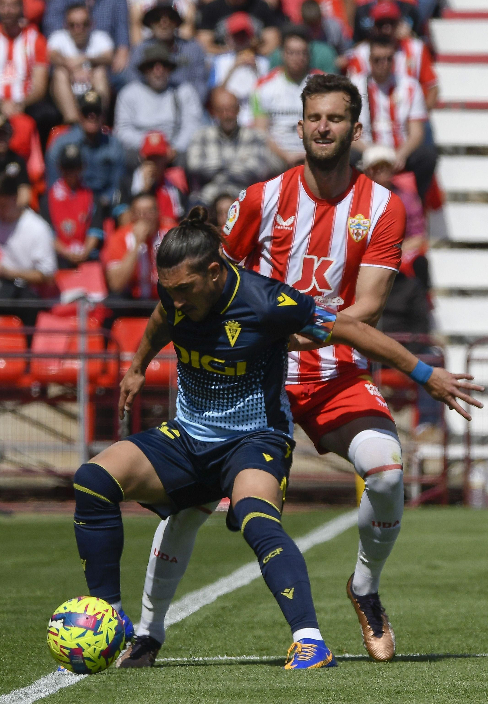 Las imágenes del partido entre el Almería y el Cádiz CF
