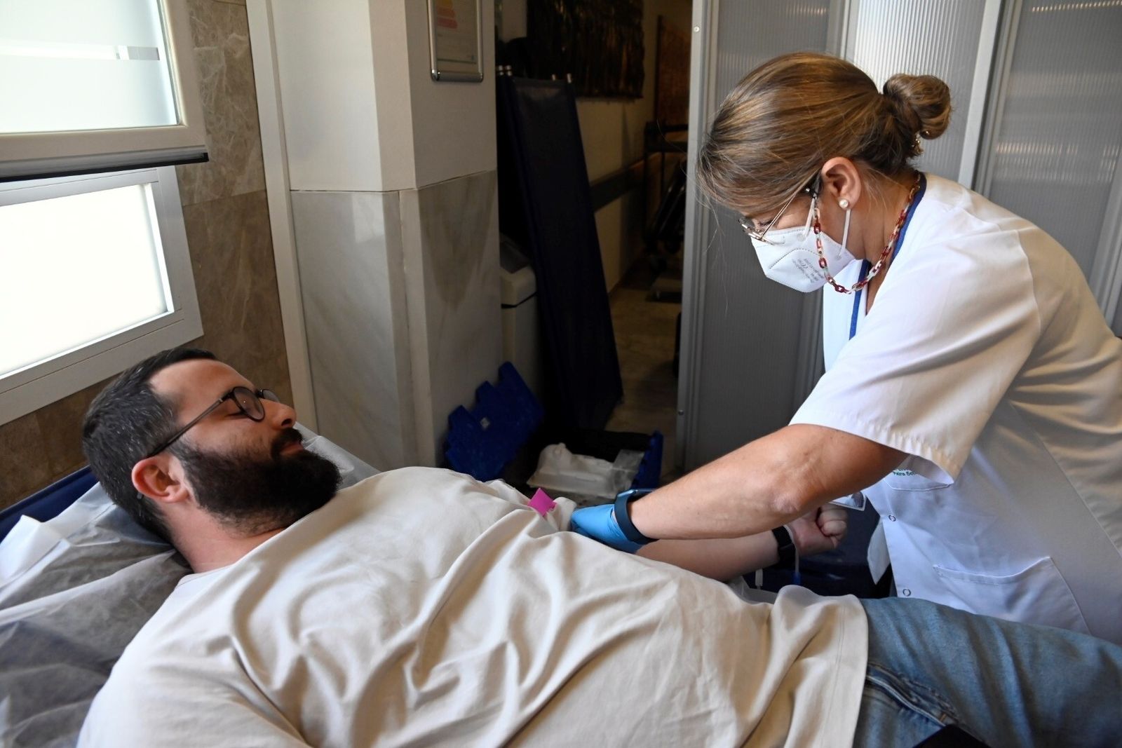 Las imágenes de la colecta de sangre en el Hospital Reina Sofía por la XXII Semana de la Donación
