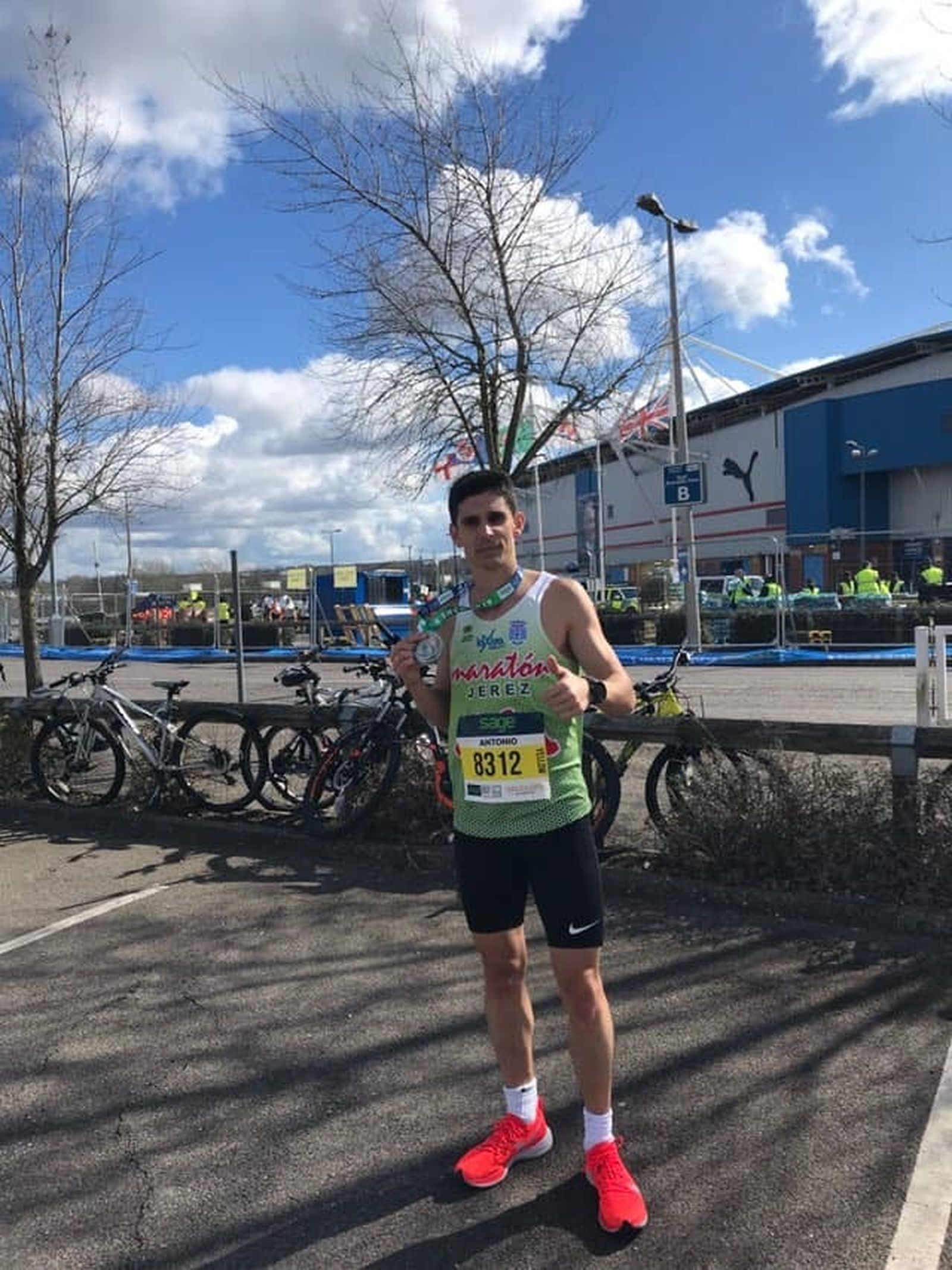 Antonio Martín, tras completar la Media de Reading.