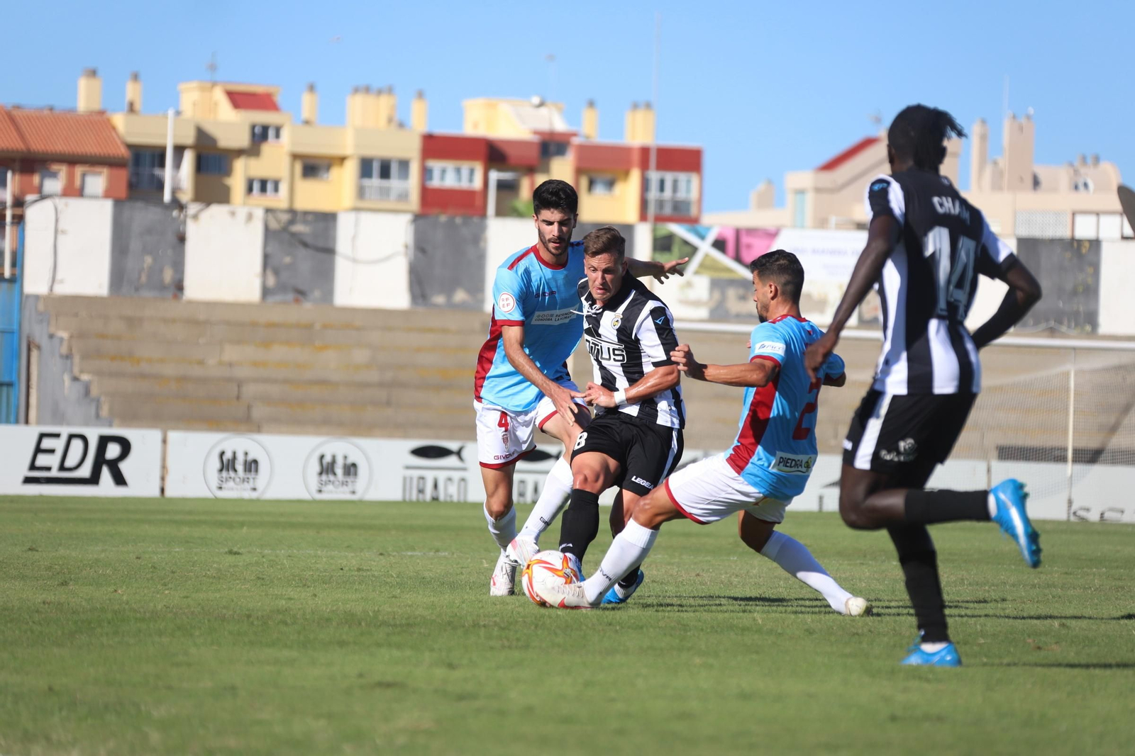 La victoria del Córdoba CF ante la Balompédica Linense, en imágenes