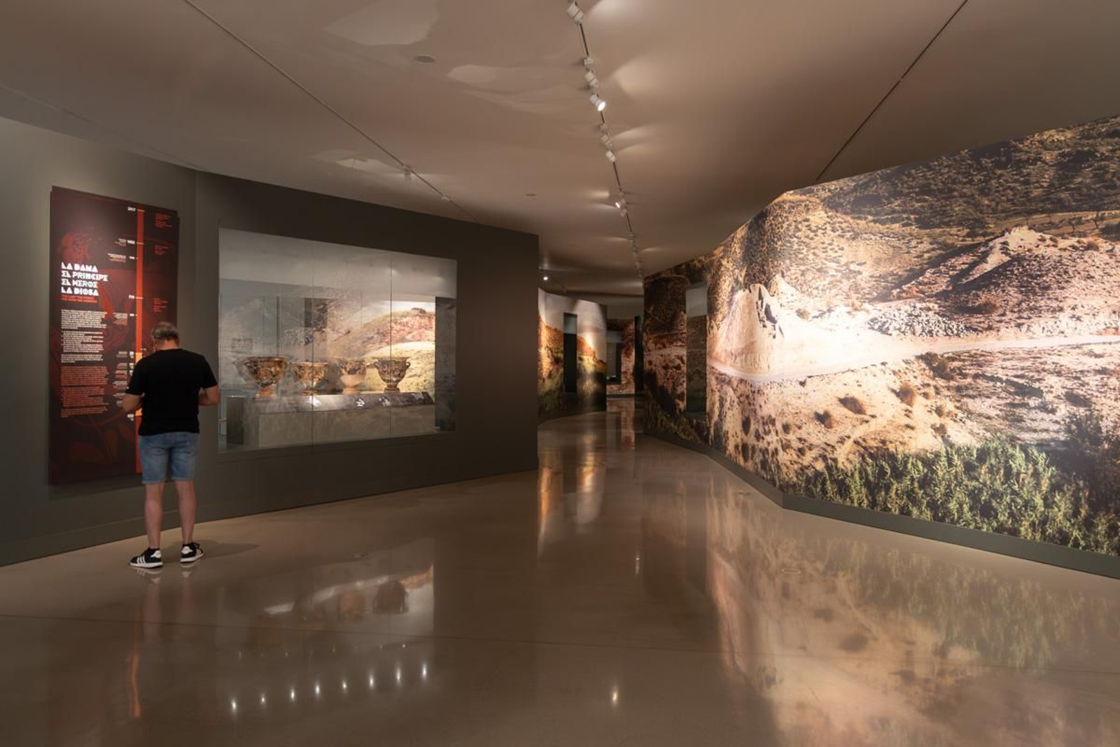 Exposición La Dama, el Príncipe, el Héroe y la Diosa, en el Museo Íbero