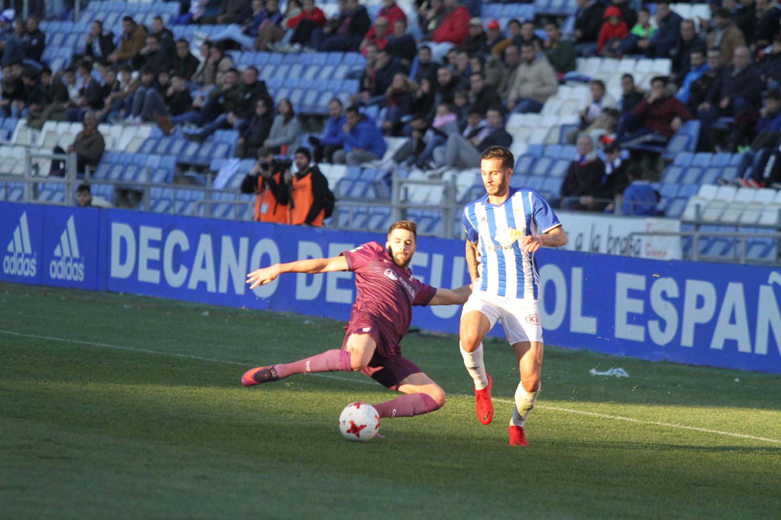 Imágenes del partido entre el Recreativo de Huelva y Jumilla
