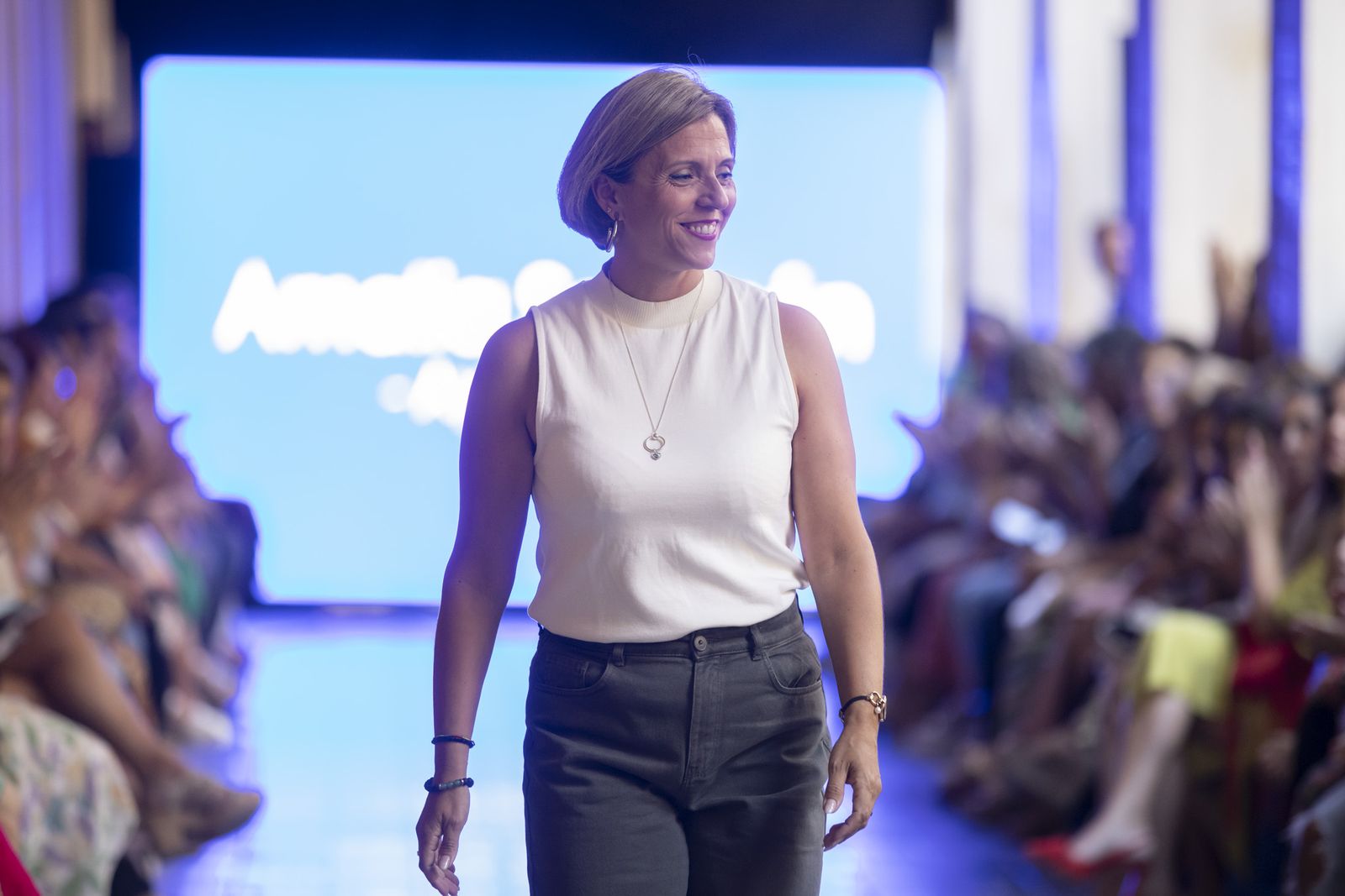 Imágenes del desfile 'Huelva provincia de moda' en la Gran Vía