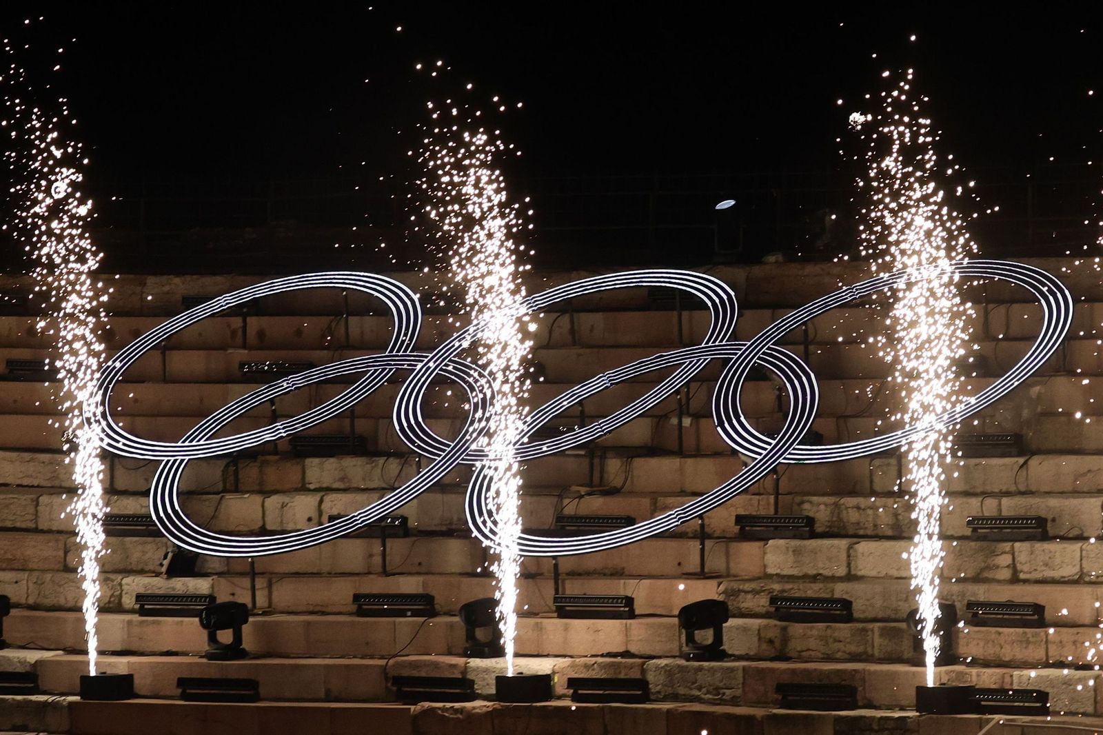 Las mejores fotos de los Juegos Olímpicos de invierno Milán Cortina d'Ampezzo 2026 | Ceremonia de clausura y jornada 17 y última