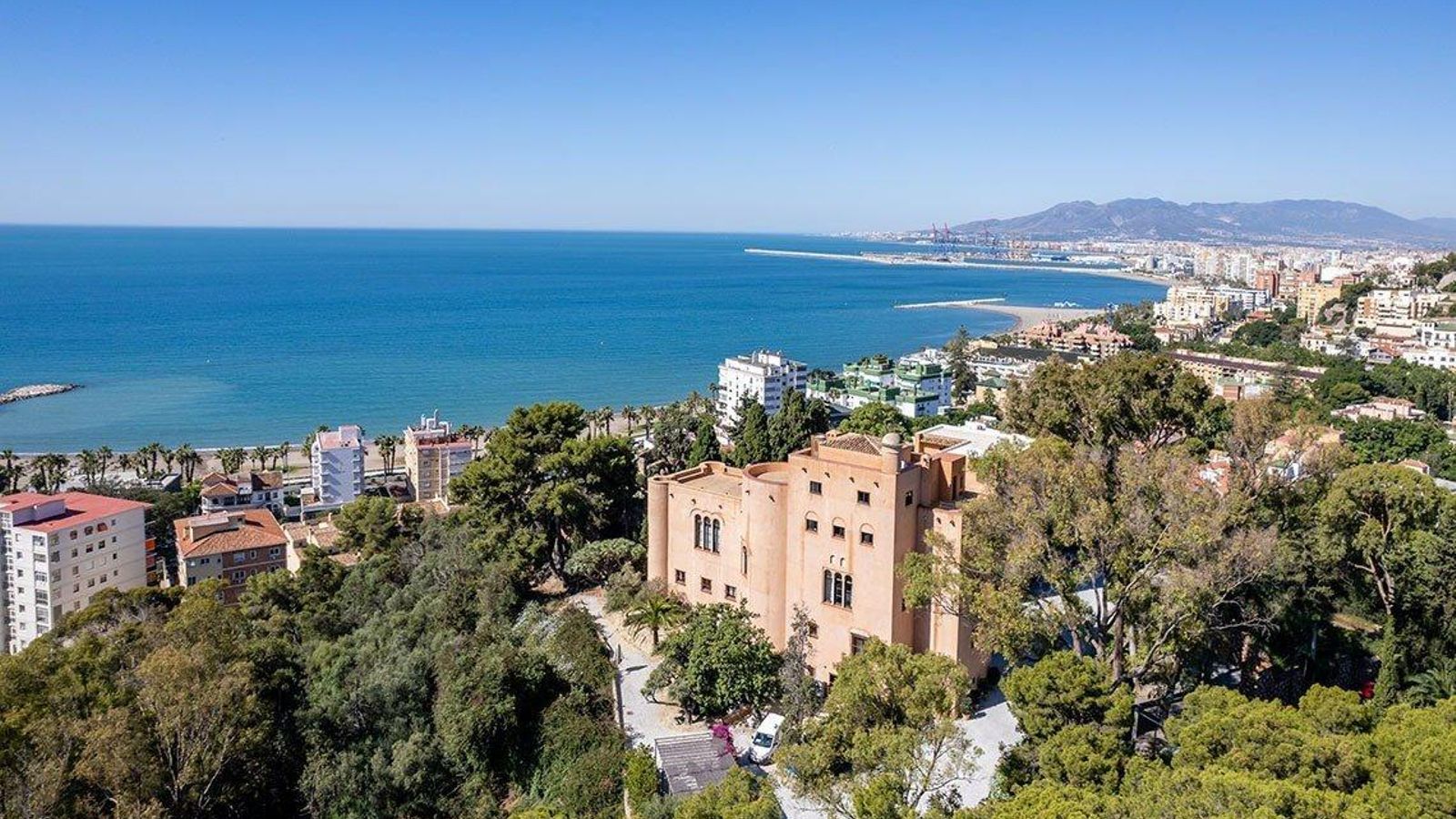 Imagen del Castillo Santa Catalina y sus vistas.