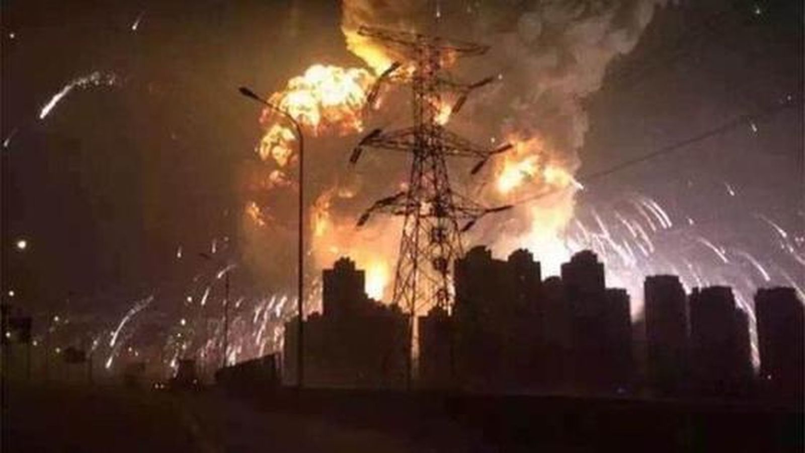 Al menos 50 muertos en una explosión en la ciudad china de Tianjin