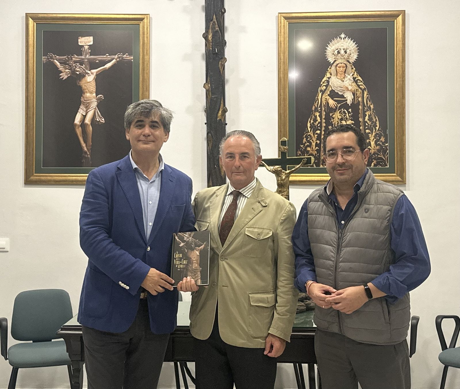 Miembros de Parasceve en las dependencias de Vera Cruz