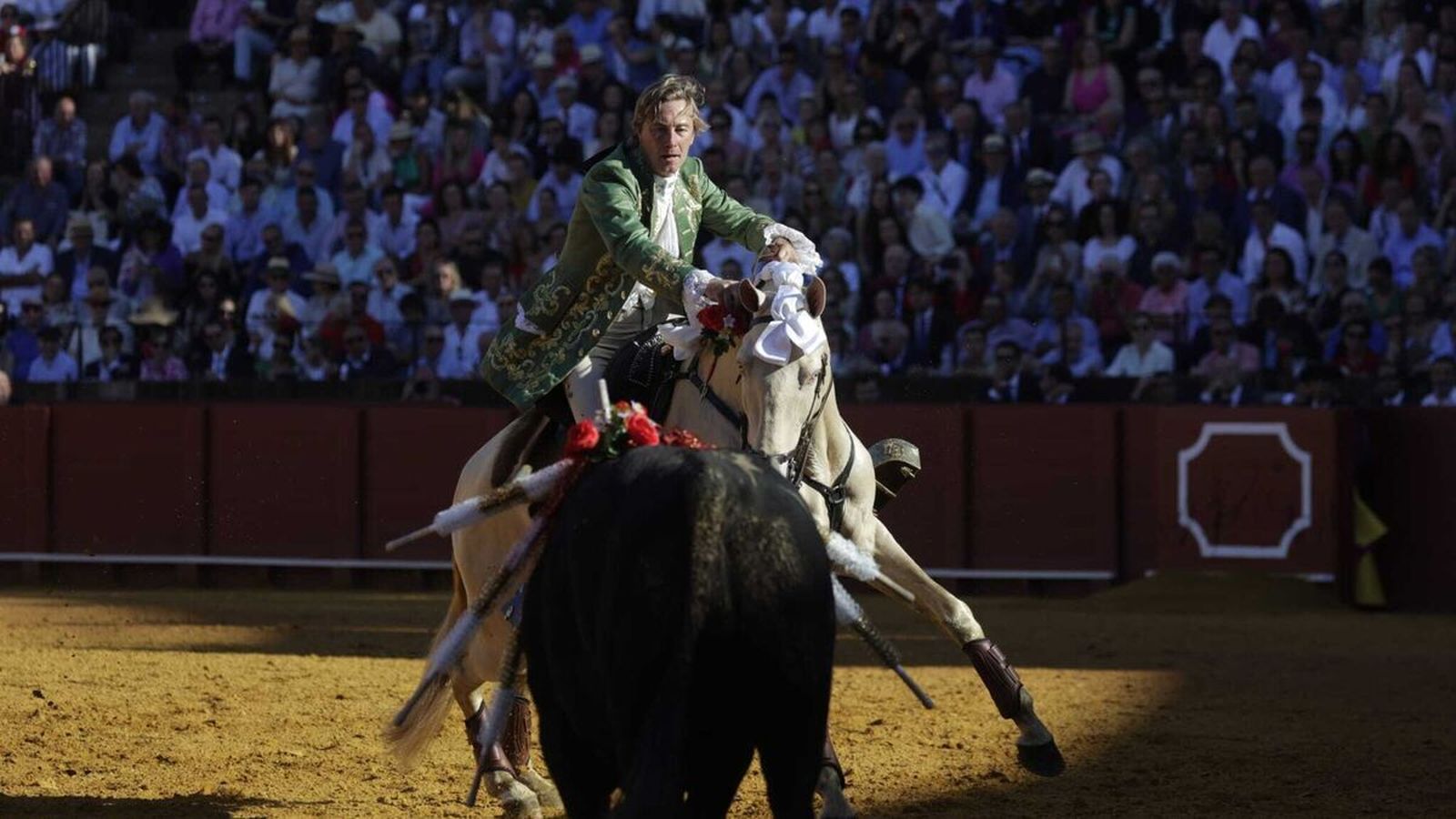 Rui Fernandes con el cuarto, al que estuvo cerca de cortarle una oreja.