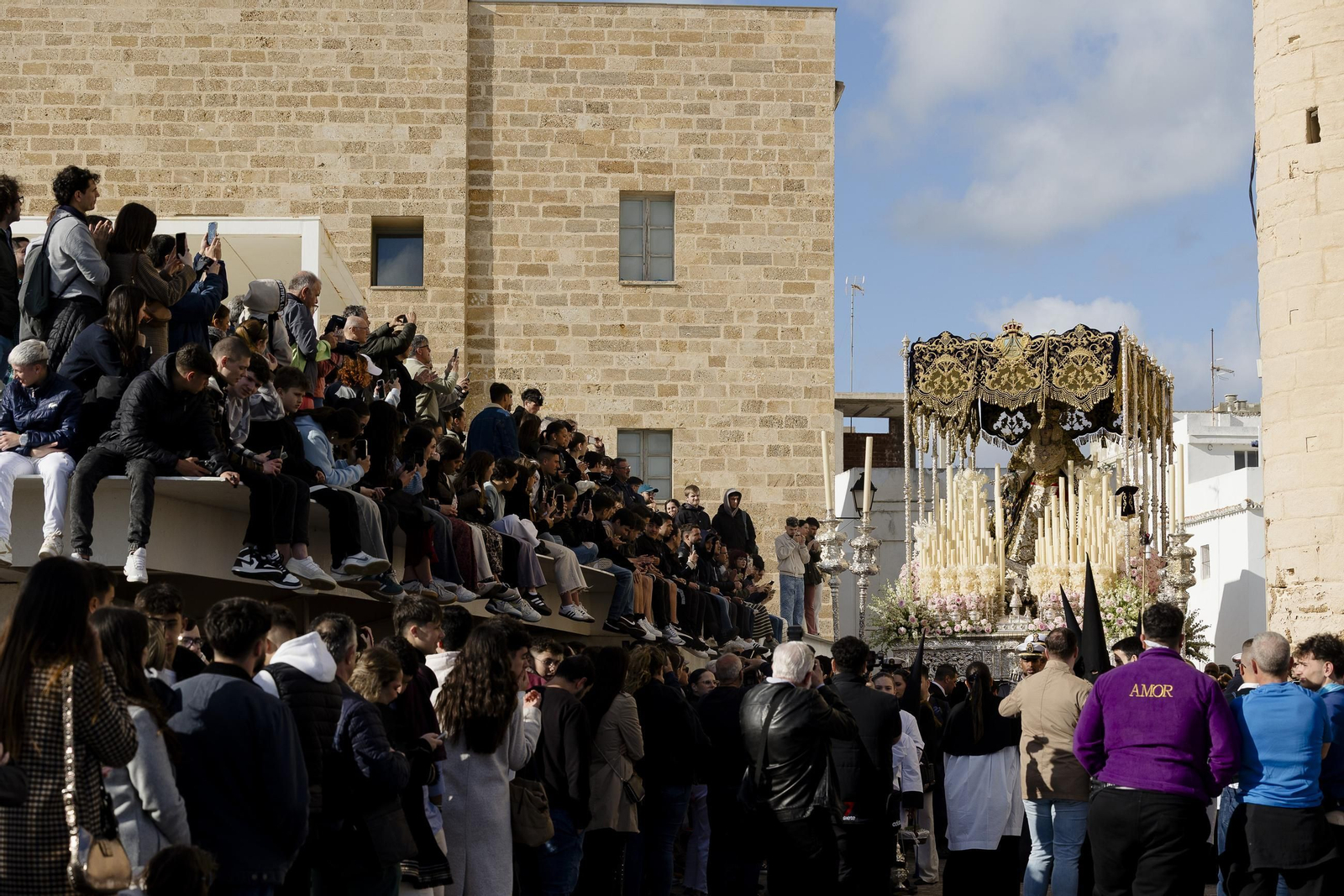 Imágenes de la salida de Las Aguas en la Semana Santa de Cádiz 2025