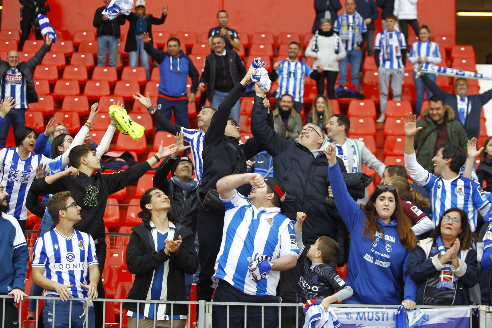Imágenes del partido U.D. Almería-Real Sociedad